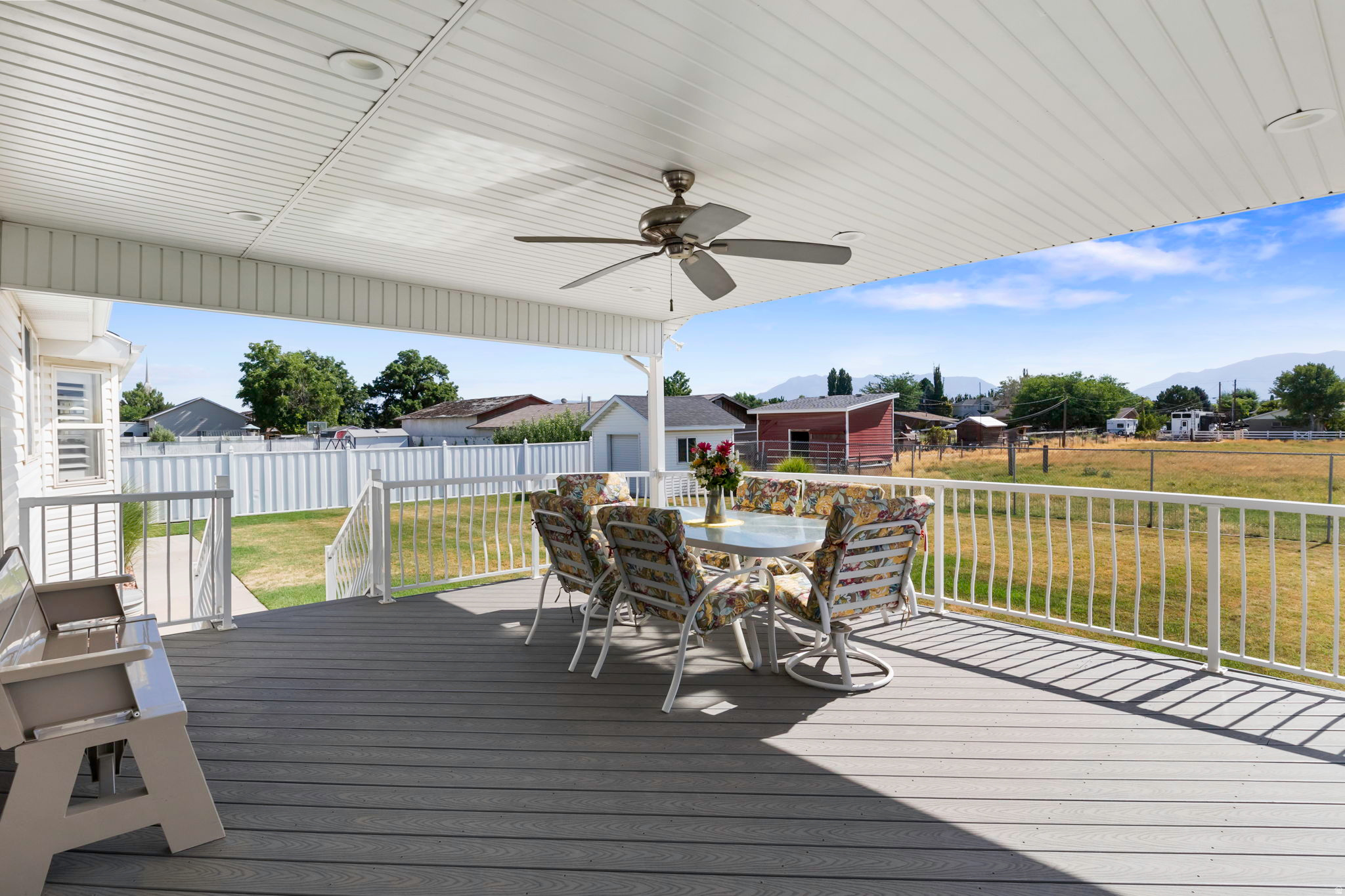 HUCKLEBERRY - Residential
