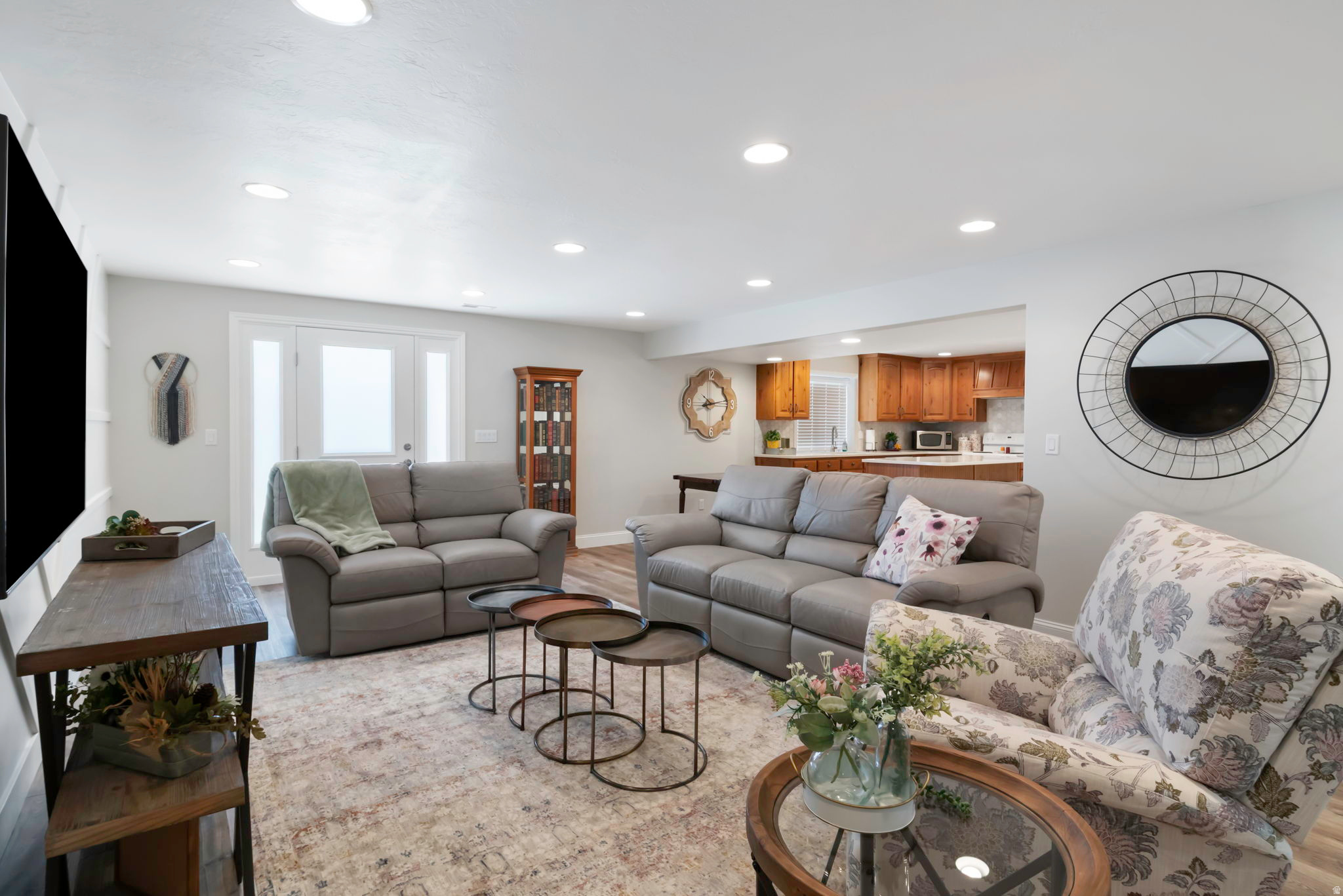 HUCKLEBERRY - Residential