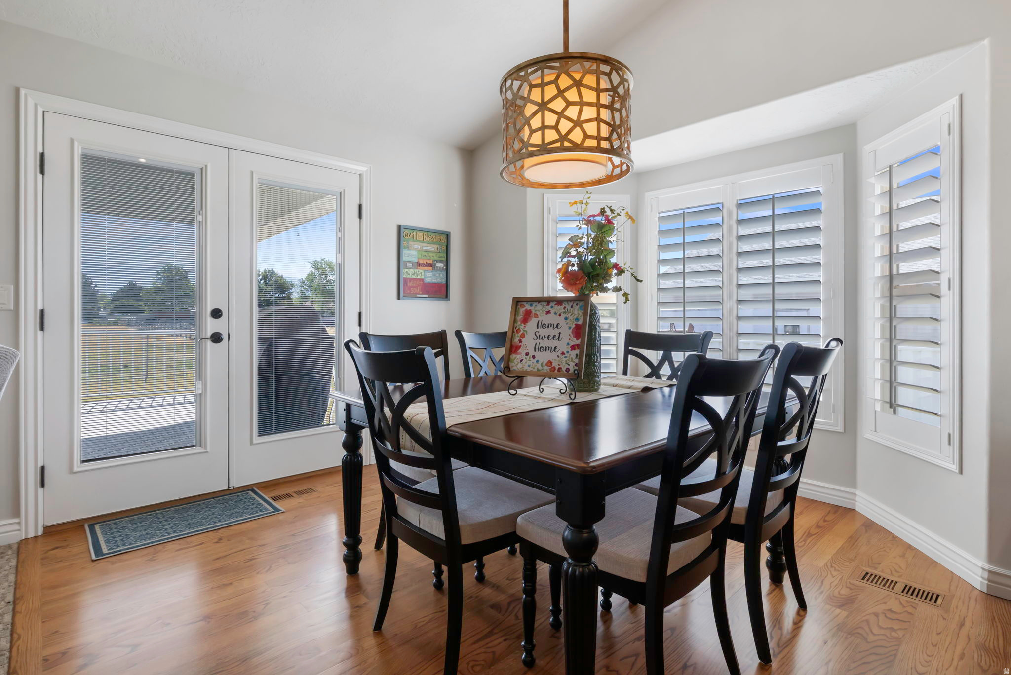 HUCKLEBERRY - Residential