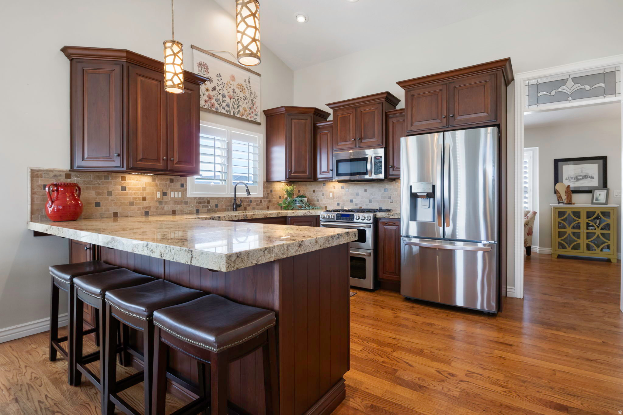 HUCKLEBERRY - Residential