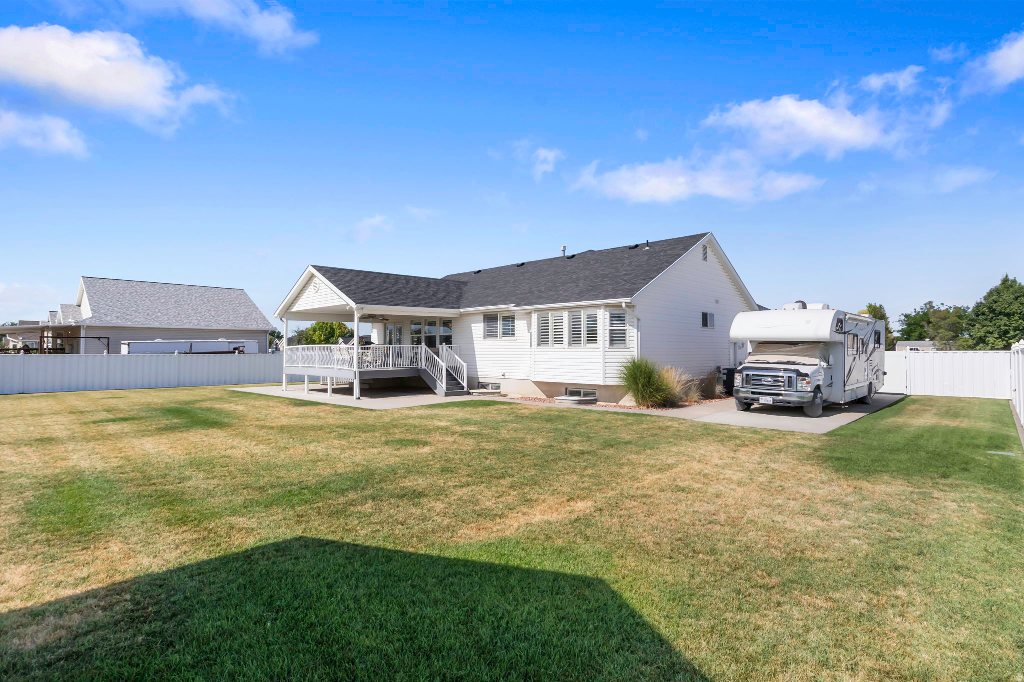 HUCKLEBERRY - Residential