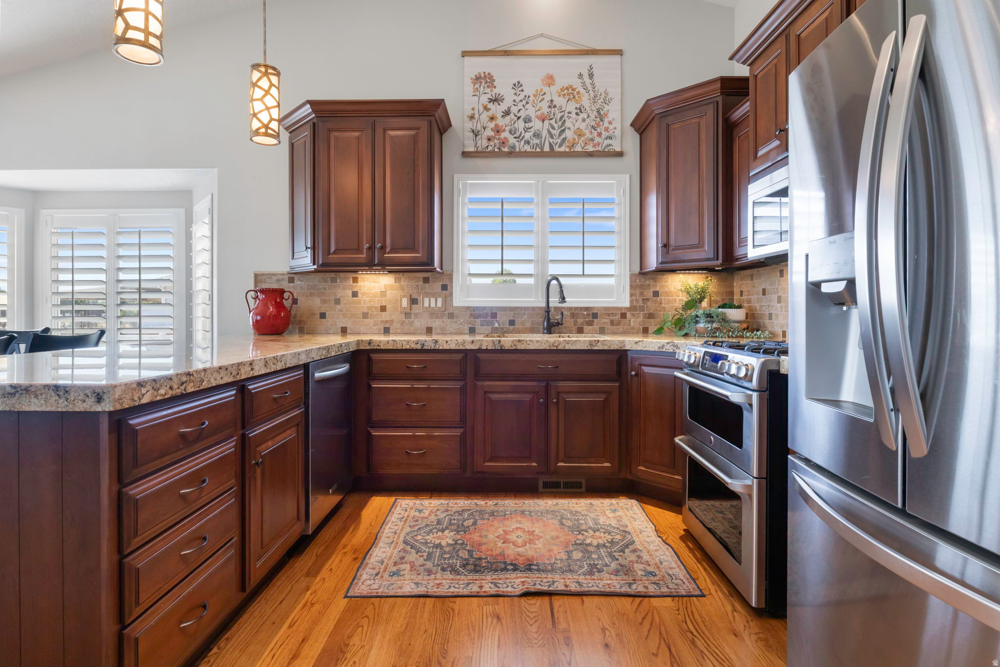 HUCKLEBERRY - Residential