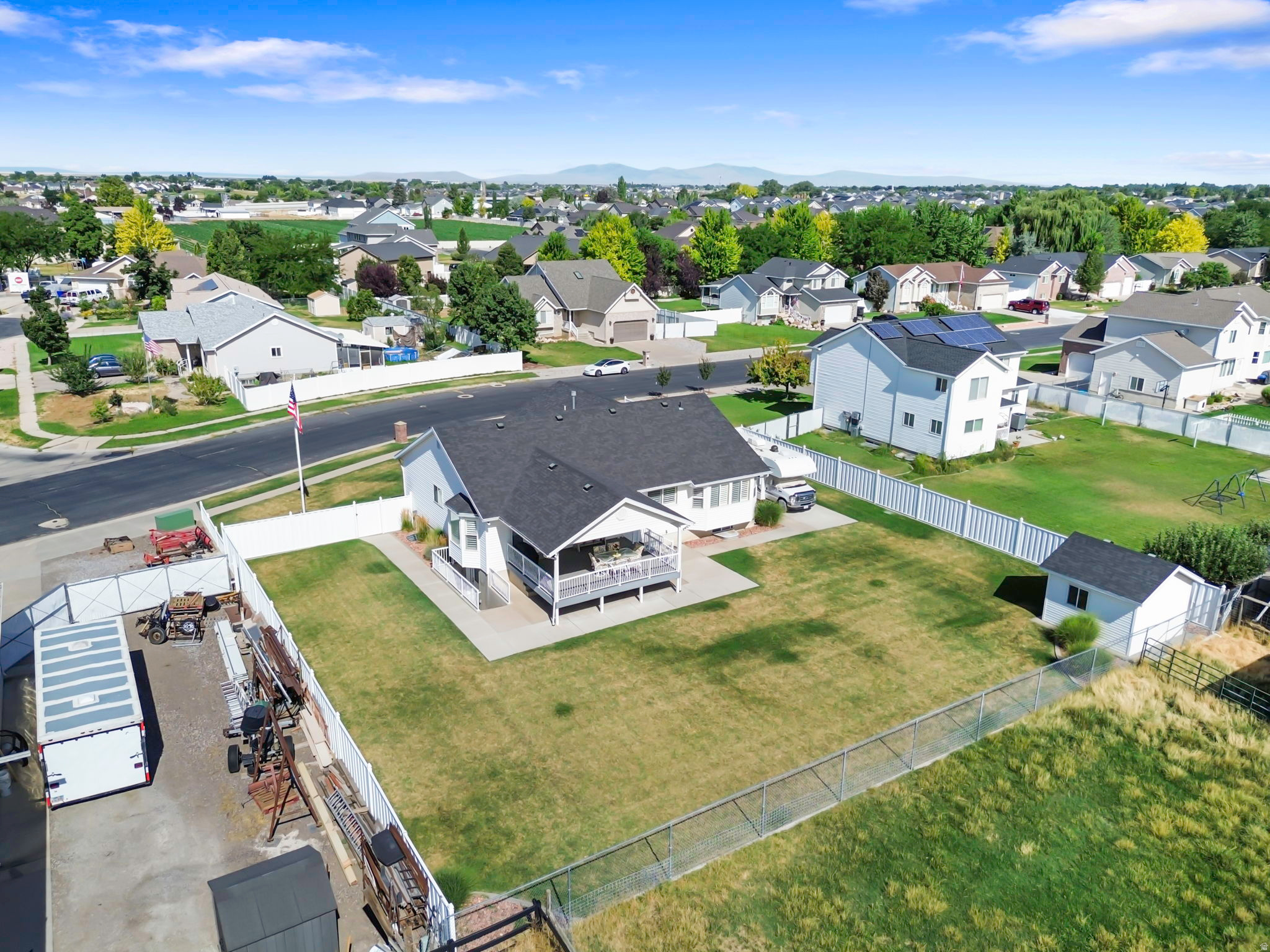 HUCKLEBERRY - Residential