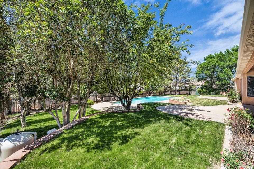 MAJESTIC VIEW 1 - Residential