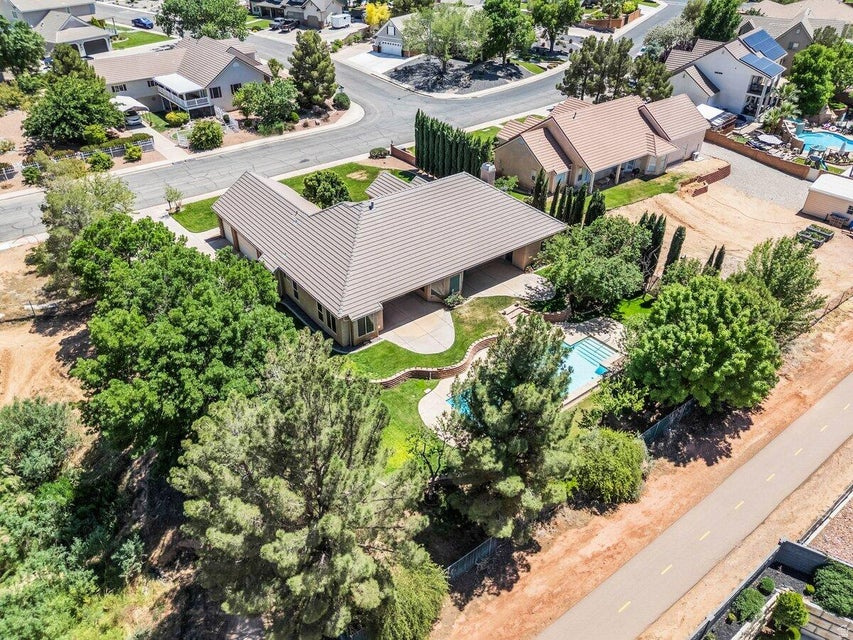 MAJESTIC VIEW 1 - Residential