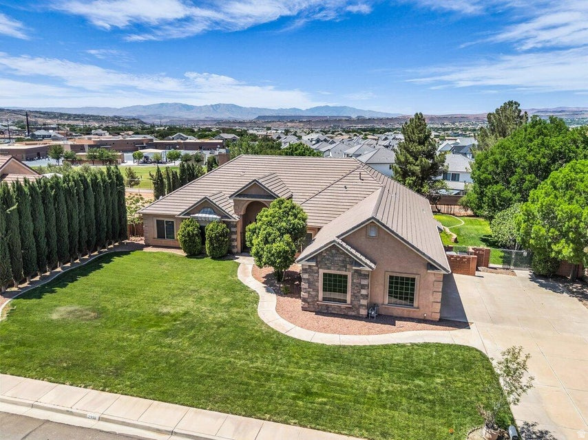 MAJESTIC VIEW 1 - Residential