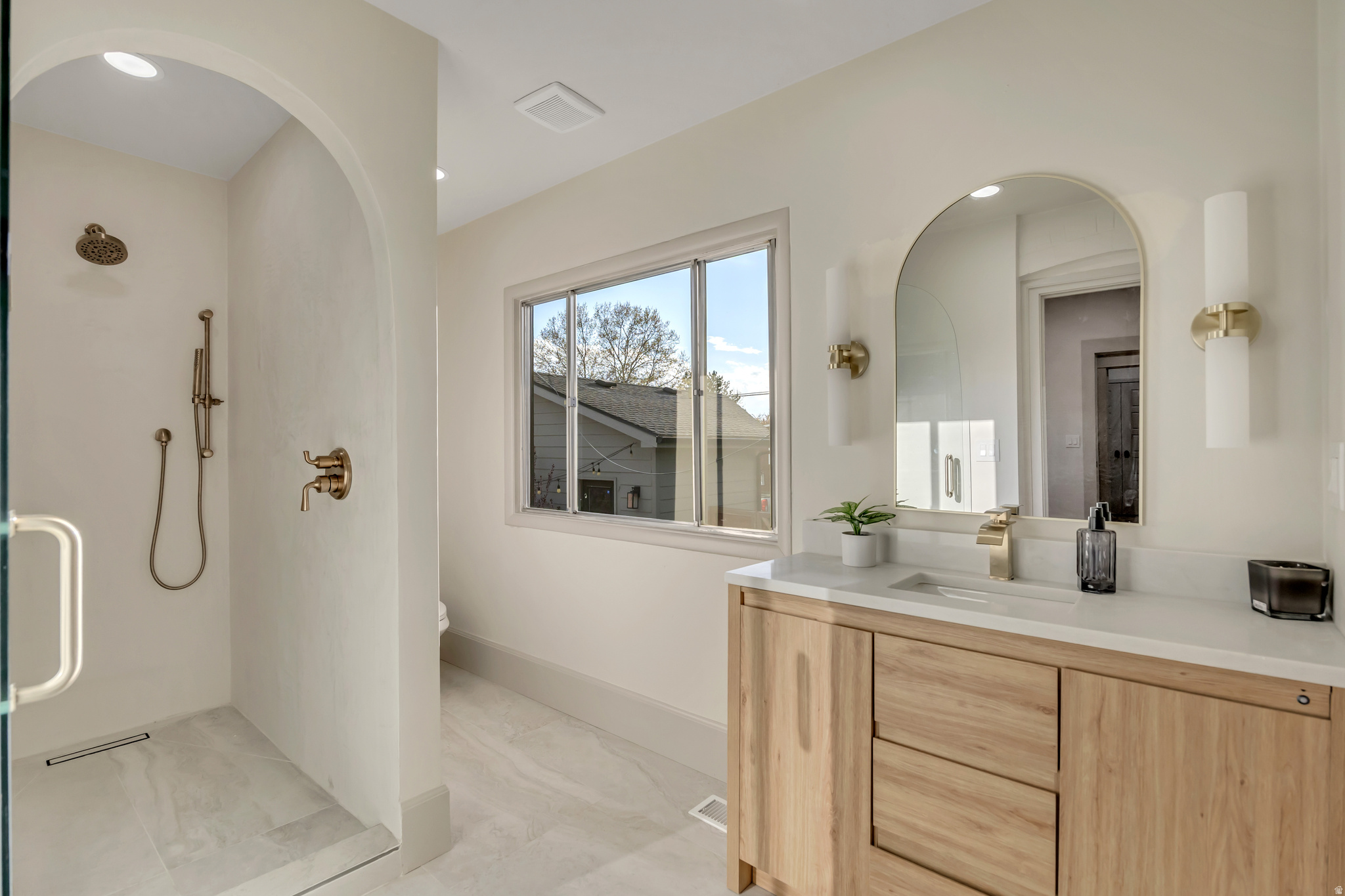 AVENUES - Residential