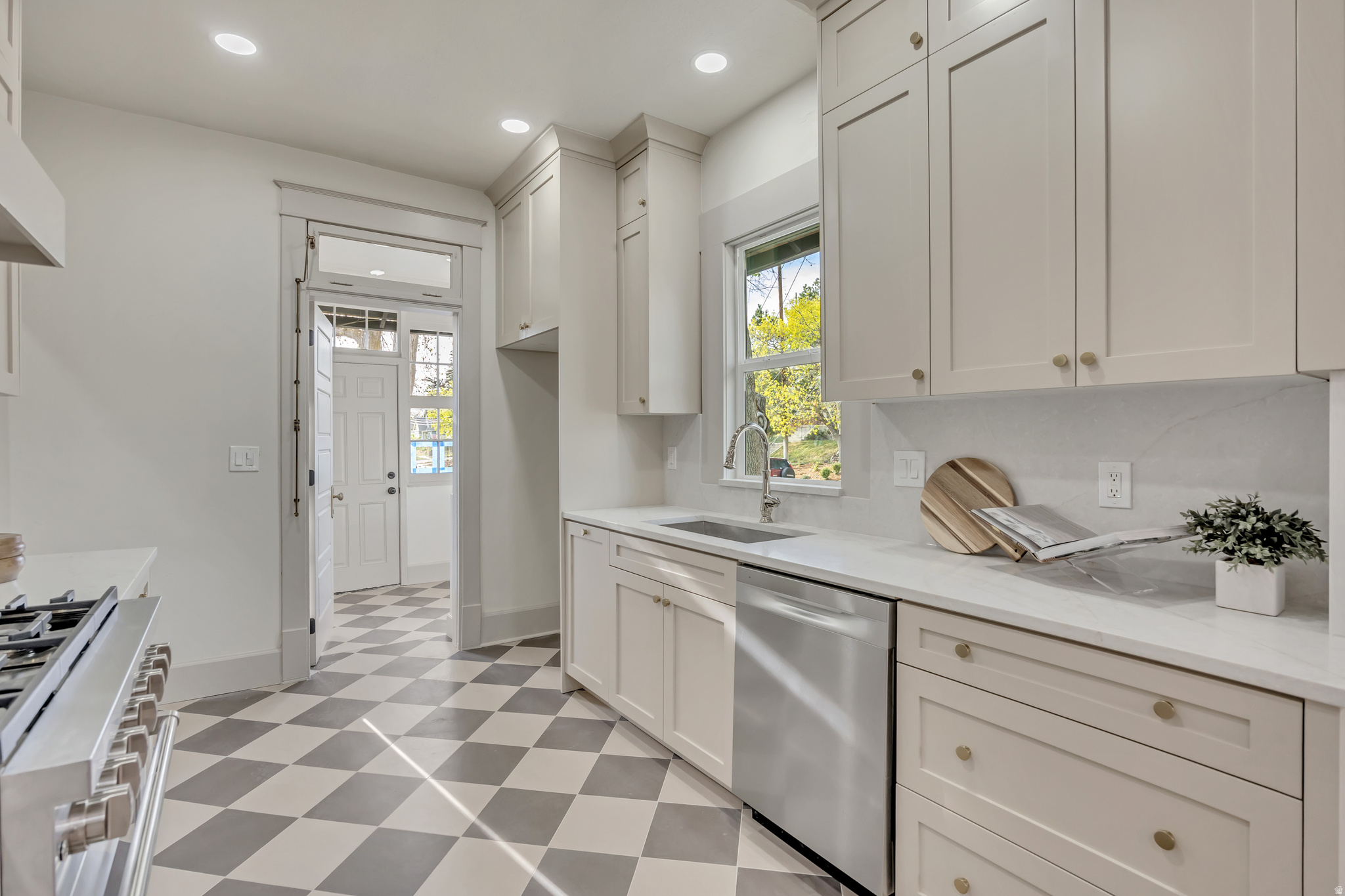 AVENUES - Residential