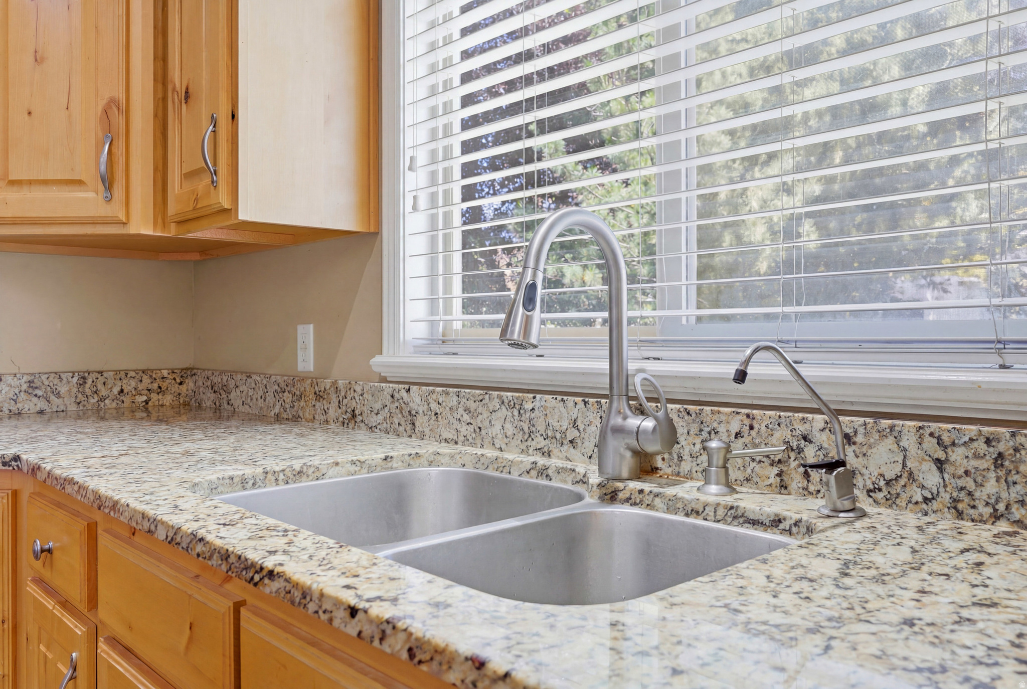 RIVER GLEN - Residential
