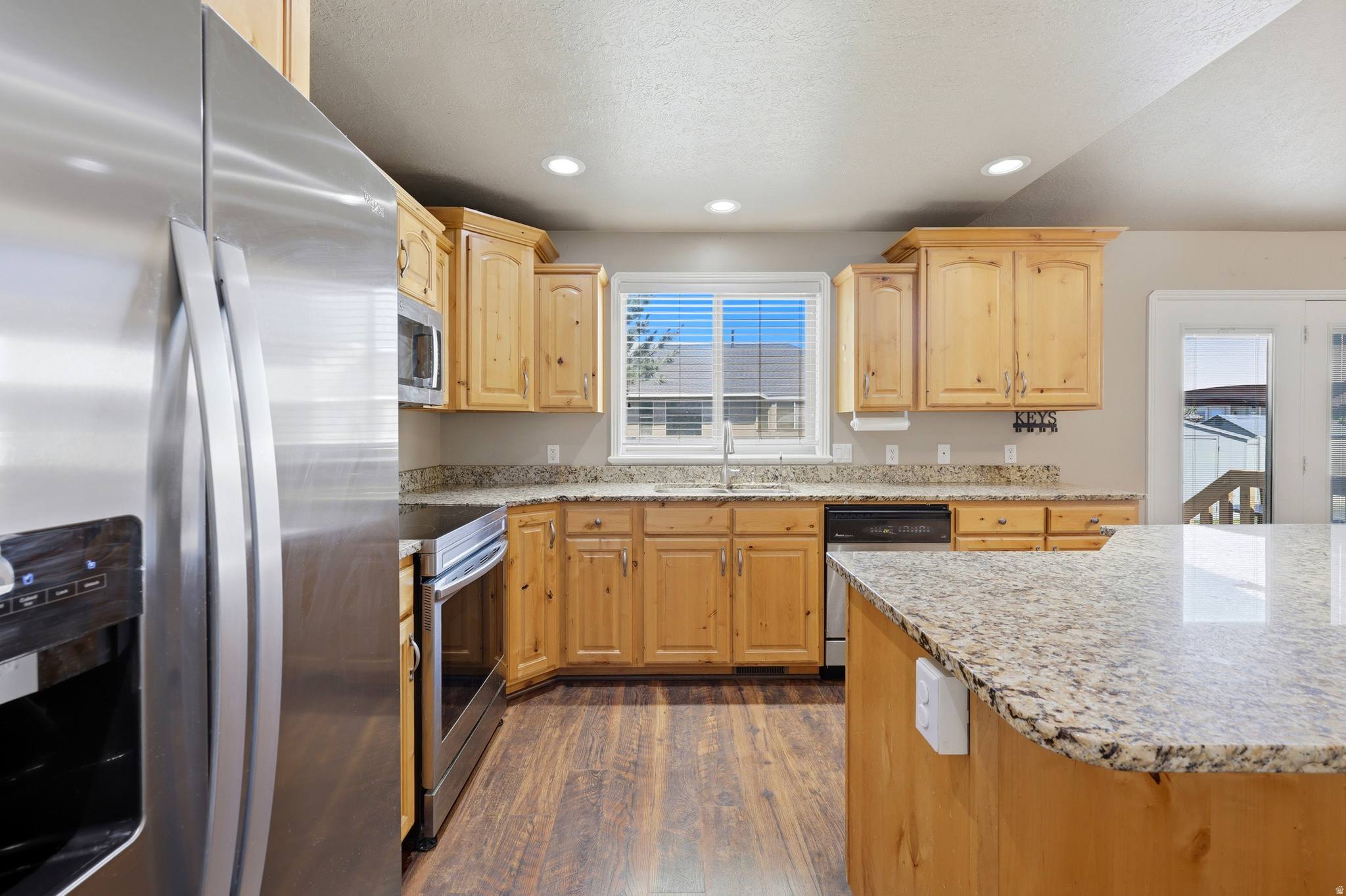 RIVER GLEN - Residential