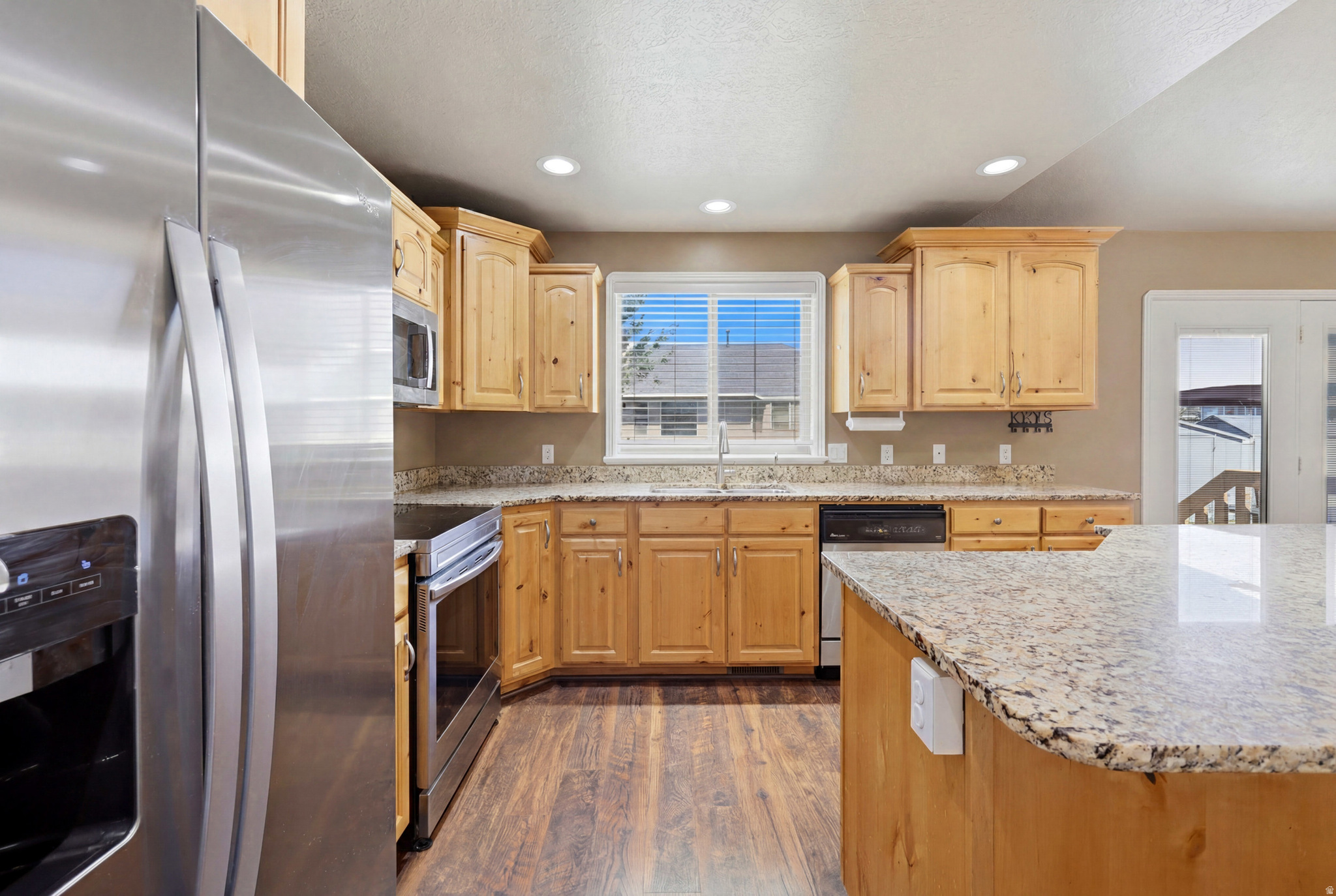 RIVER GLEN - Residential