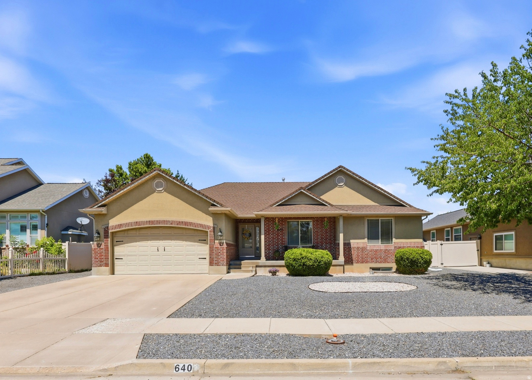 RIVER GLEN - Residential