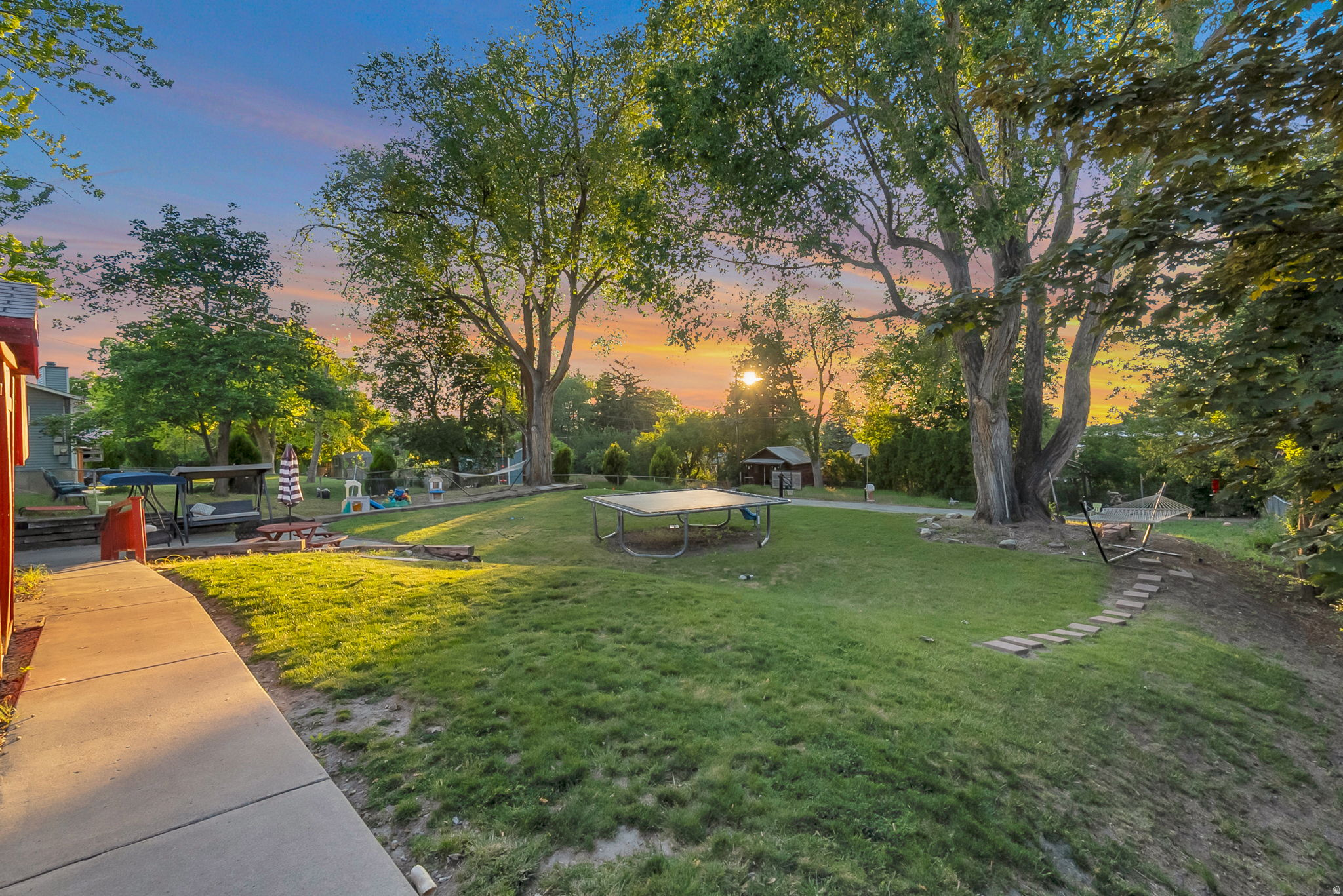 STEFFENSEN HEIGHTS S - Residential