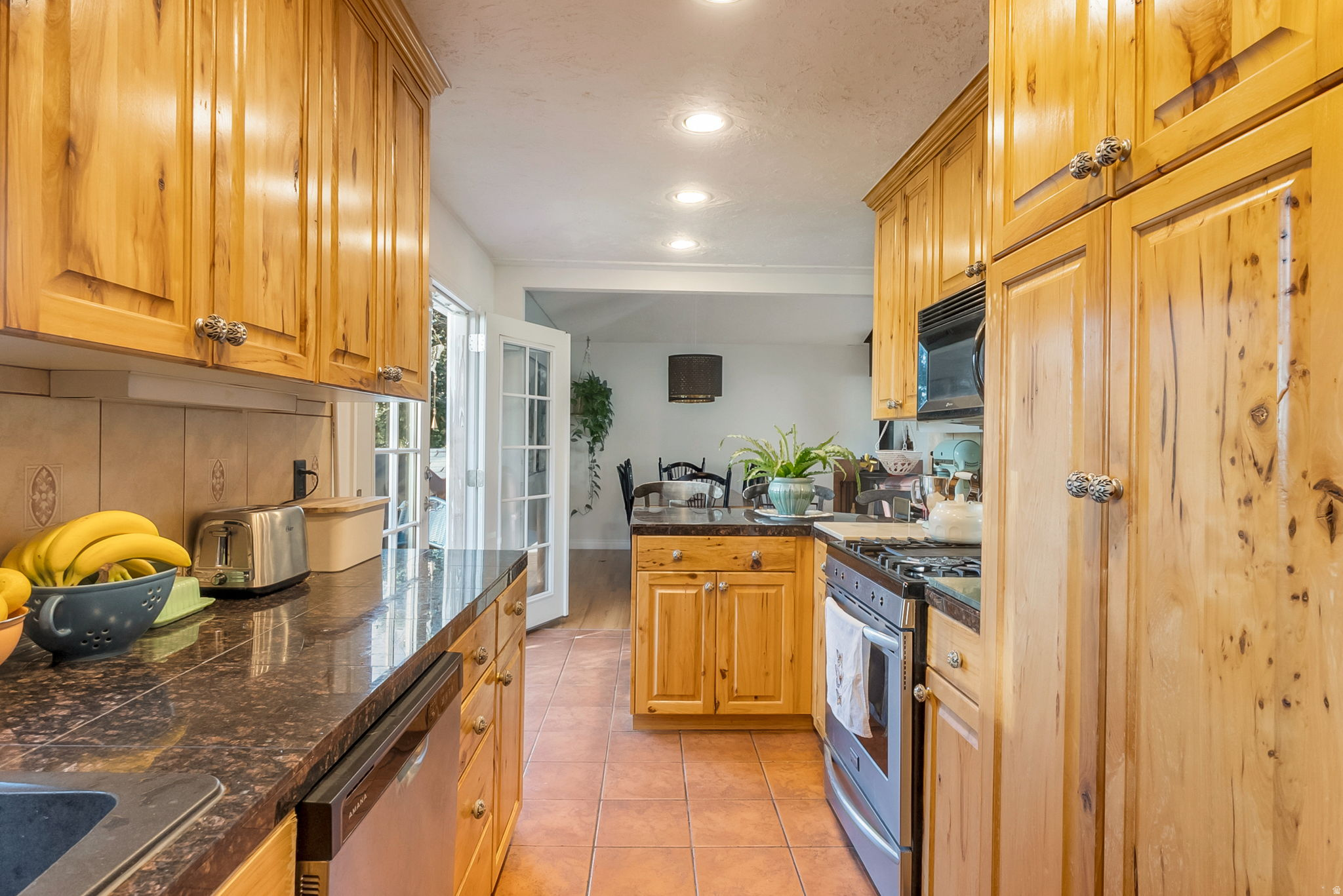 STEFFENSEN HEIGHTS S - Residential