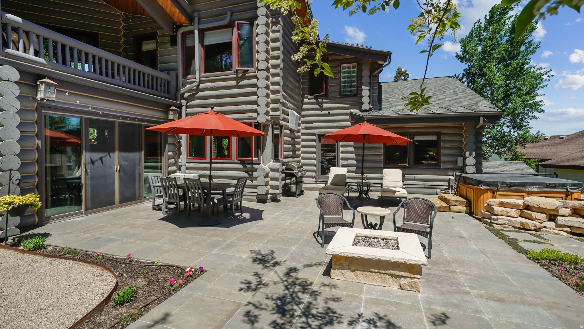 PINERIDGE SUBDIVISION - Residential