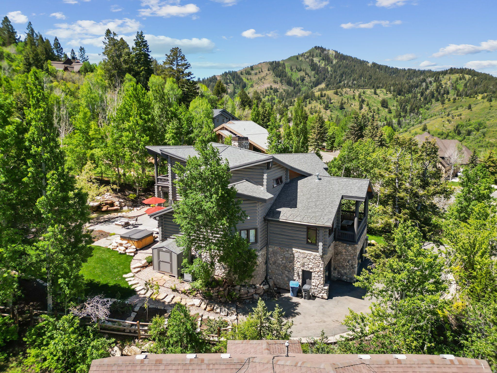 PINERIDGE SUBDIVISION - Residential