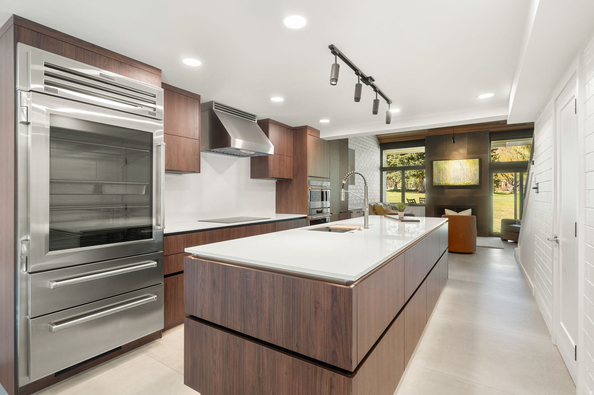 PARK AVE CONDOS - Residential