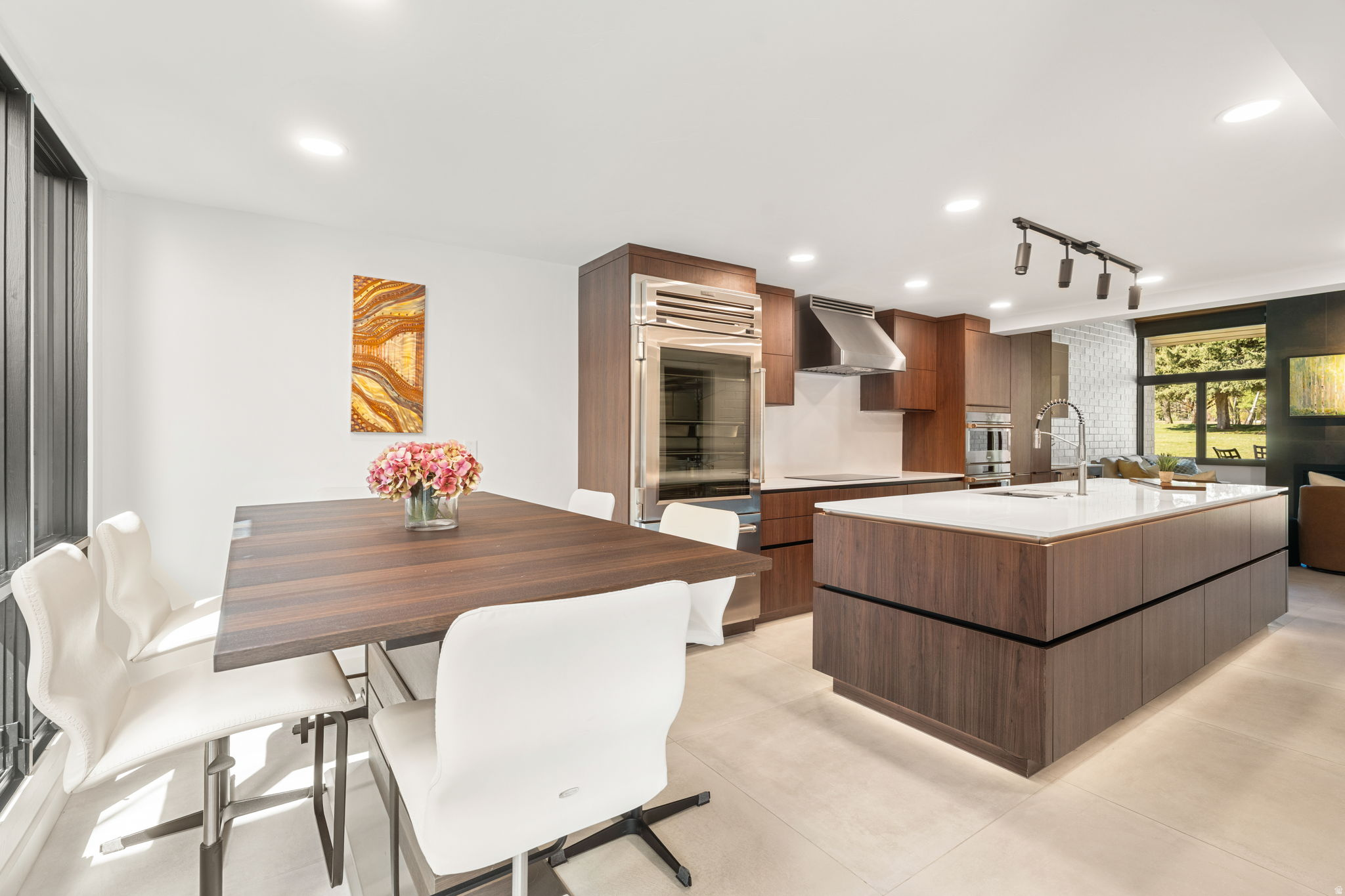 PARK AVE CONDOS - Residential