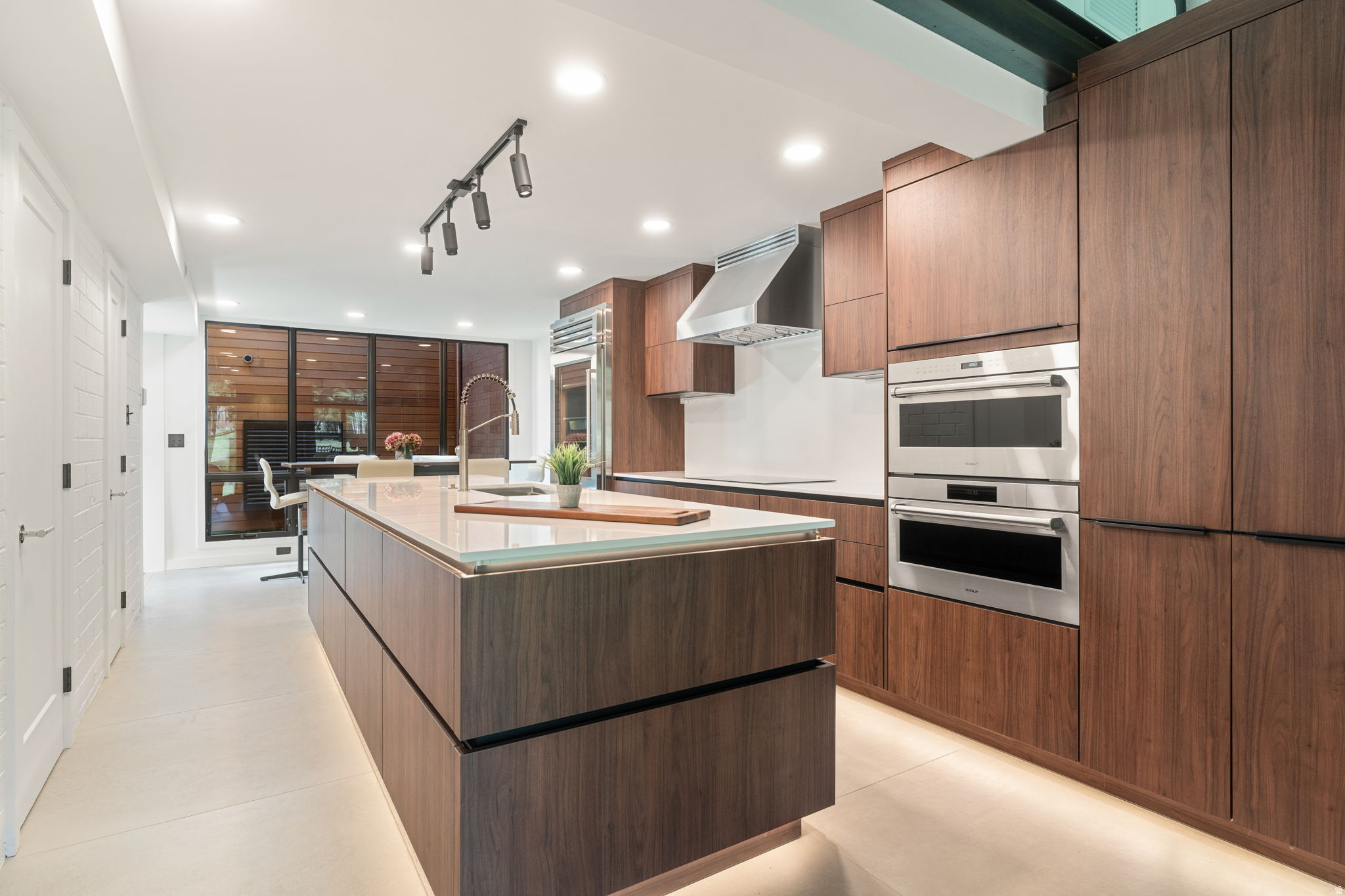 PARK AVE CONDOS - Residential