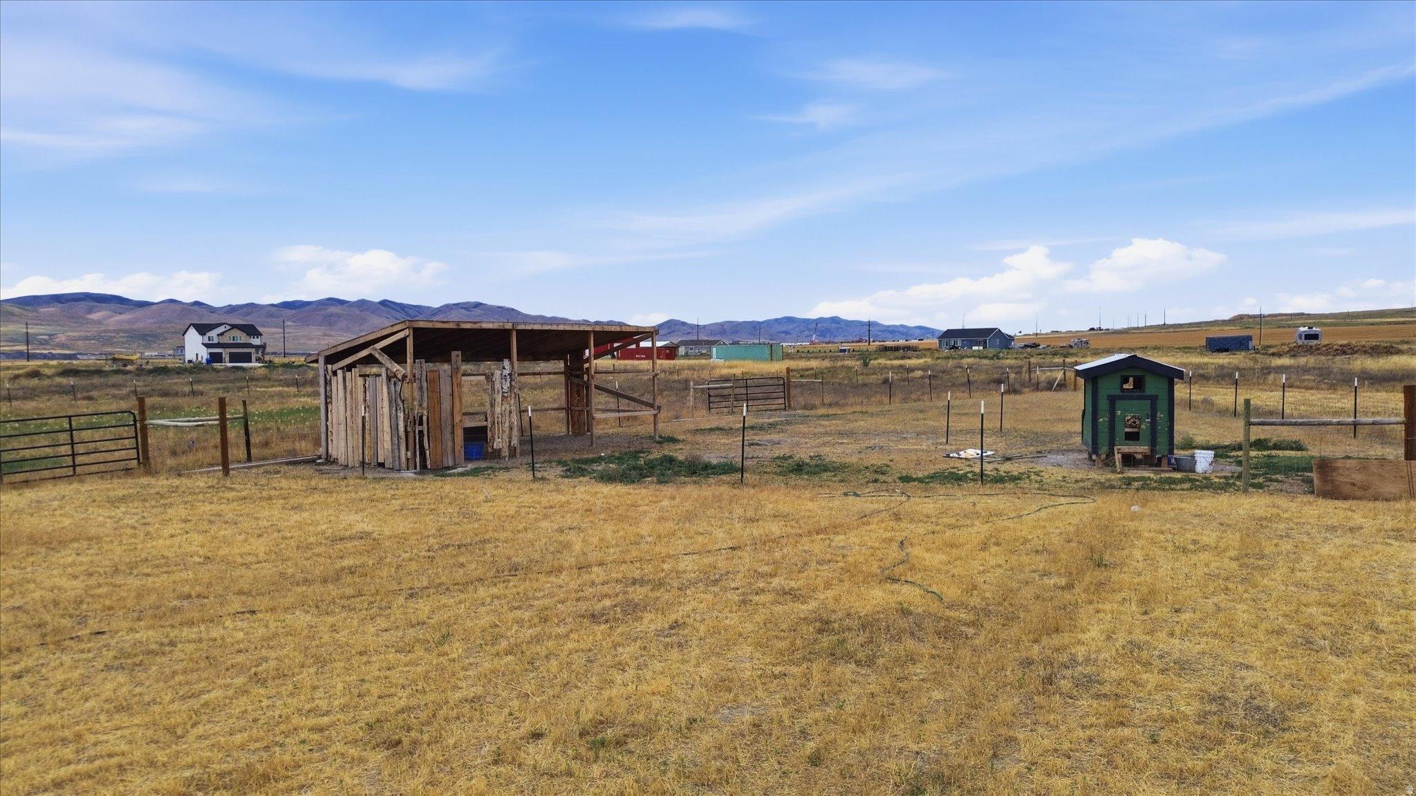 PLYMOUTH ACRES - Residential