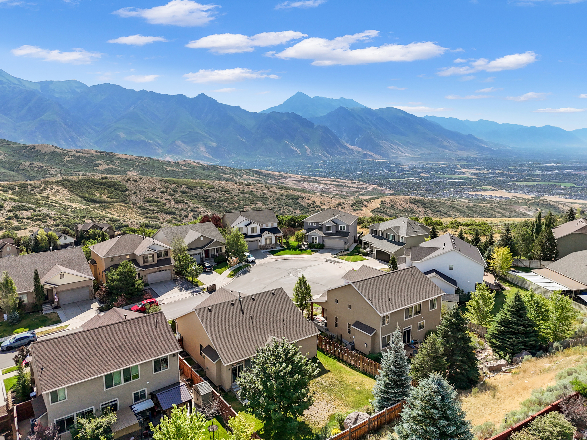 EAGLE CREST/SUNCREST - Residential