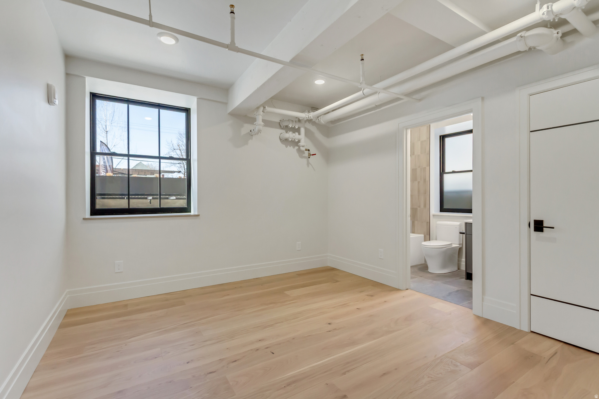 TELEGRAPH EXCHANGE - Residential