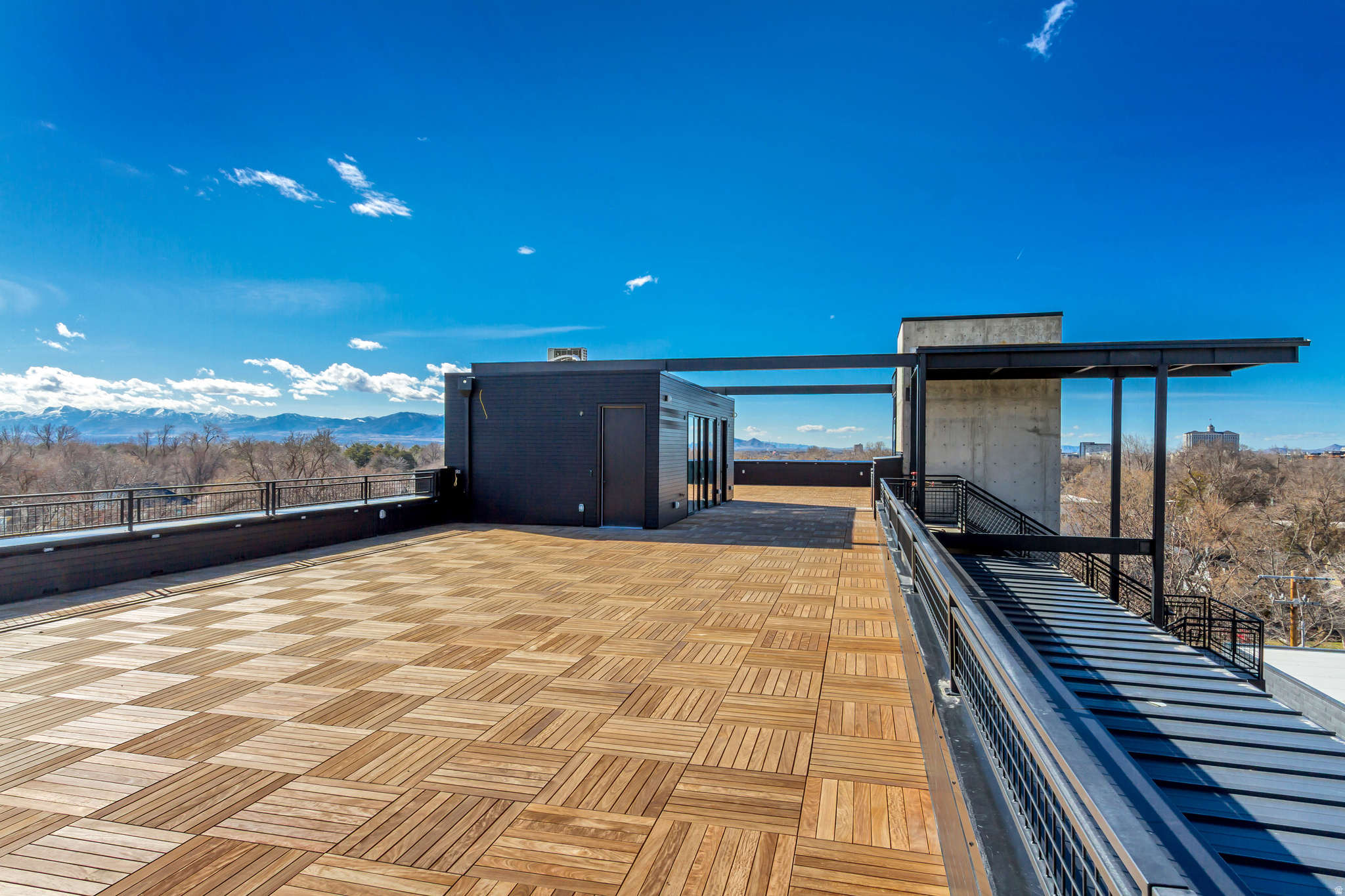 TELEGRAPH EXCHANGE - Residential