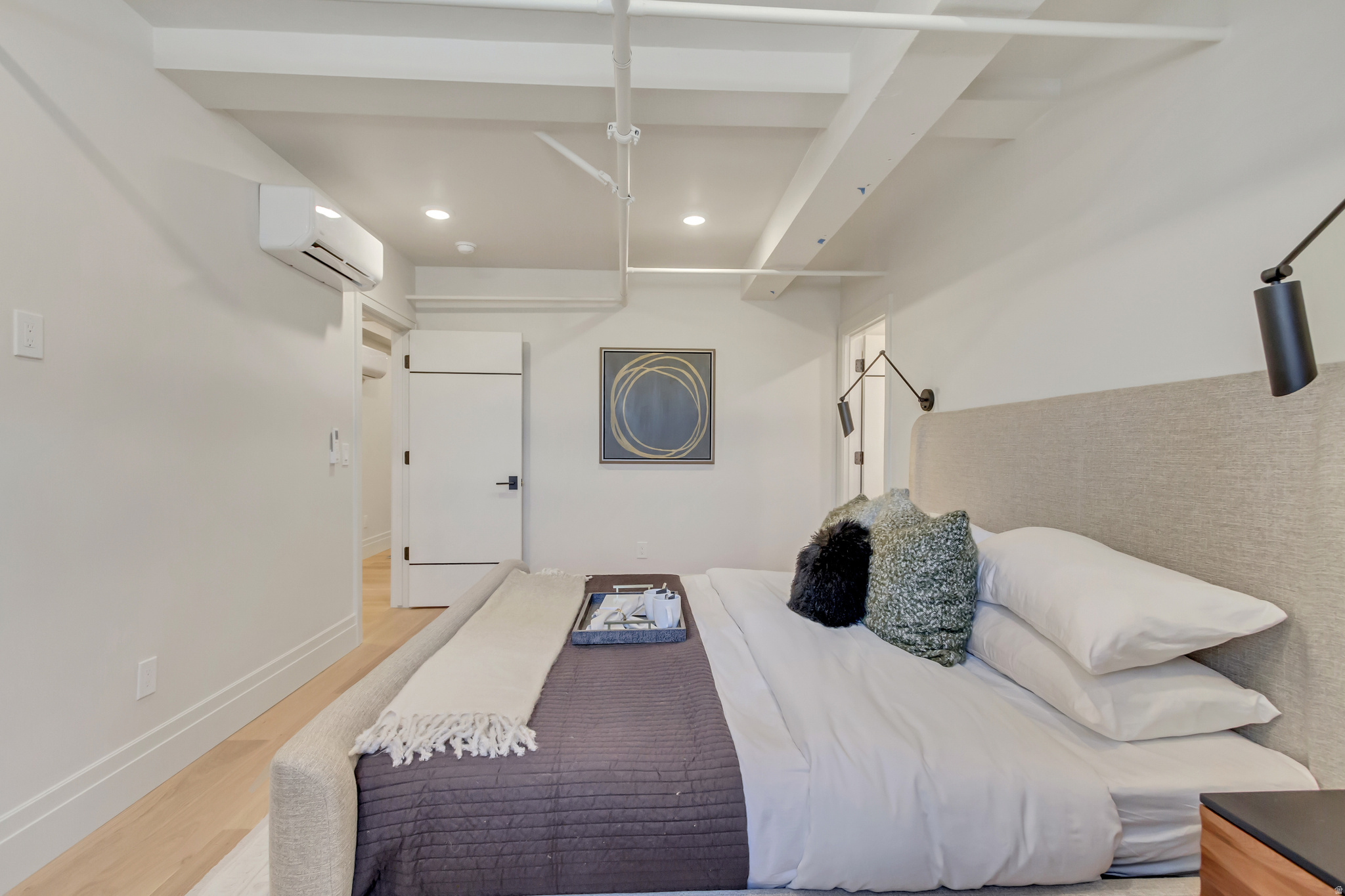 TELEGRAPH EXCHANGE - Residential