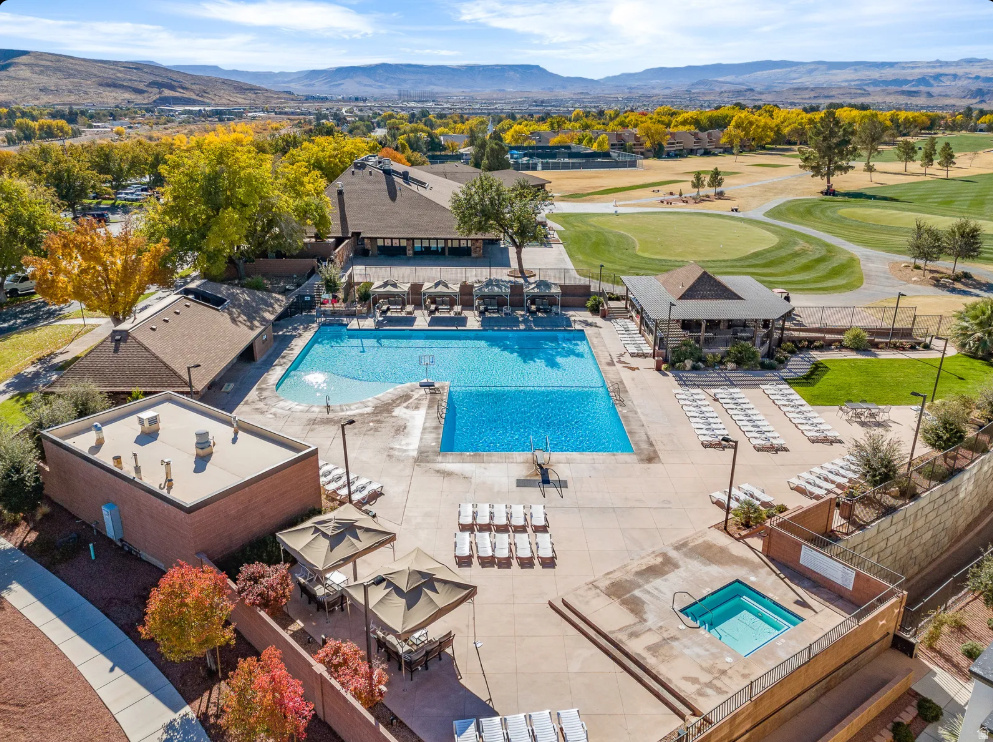 BLOOMINGTON VACATION VILLAS PH 1 - Residential