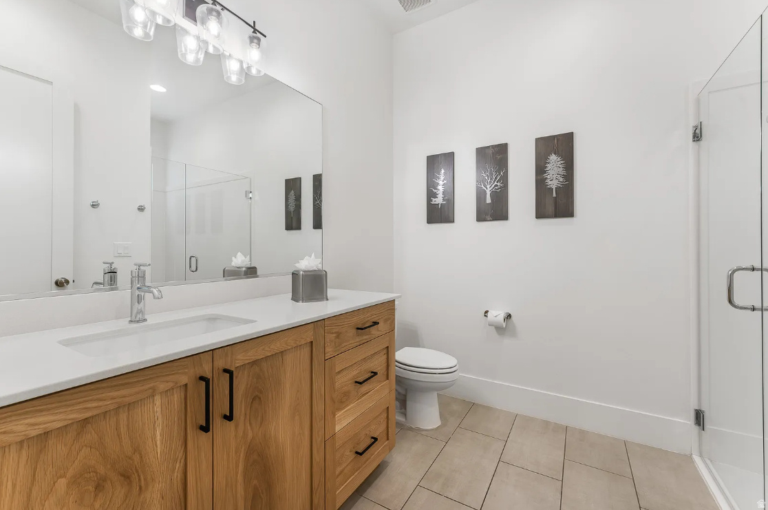BLOOMINGTON VACATION VILLAS PH 1 - Residential