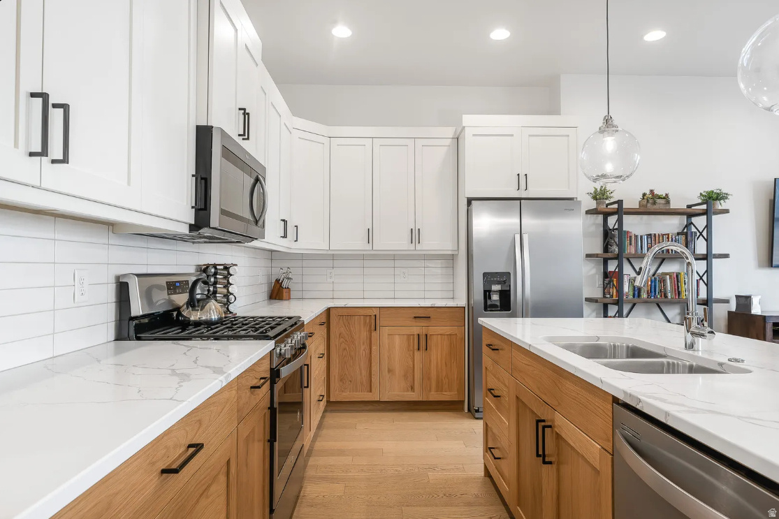 BLOOMINGTON VACATION VILLAS PH 1 - Residential