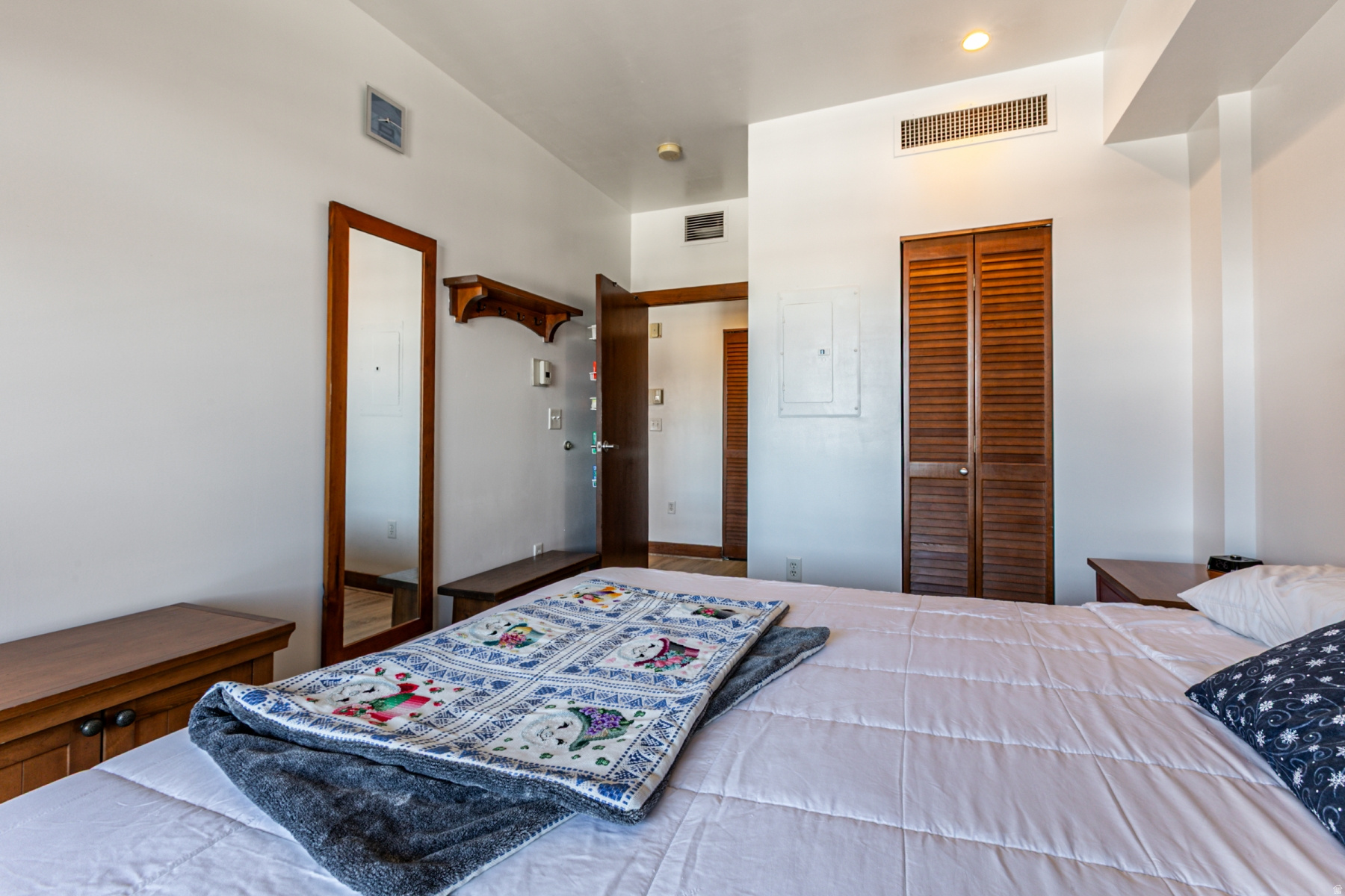 SUNDIAL LODGE - Residential