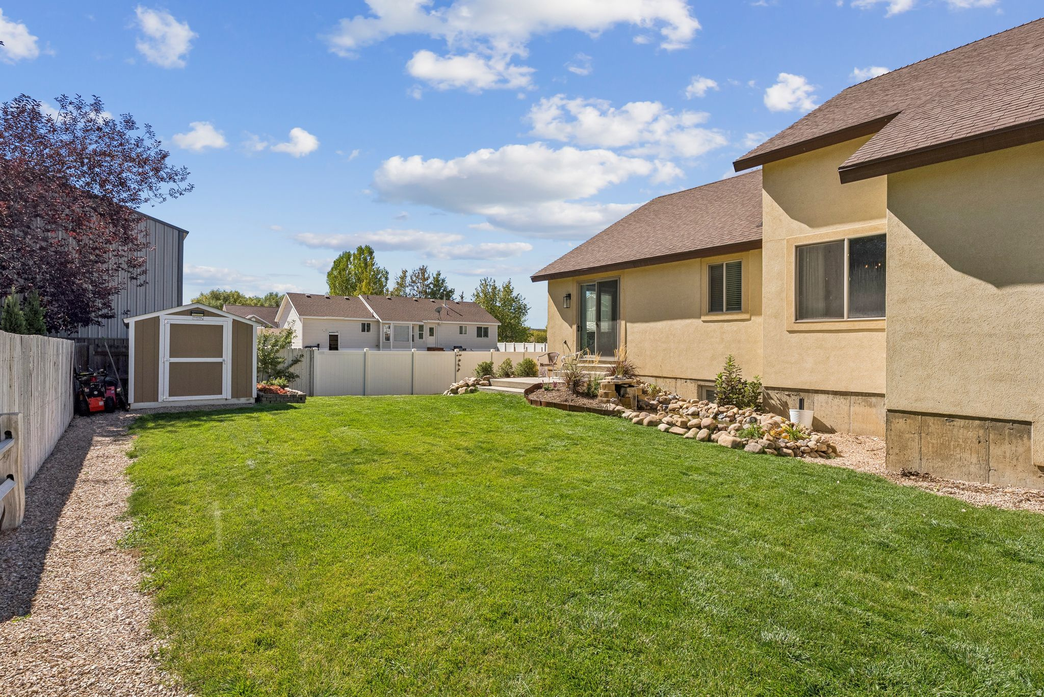 GRASSY CREEK - Residential