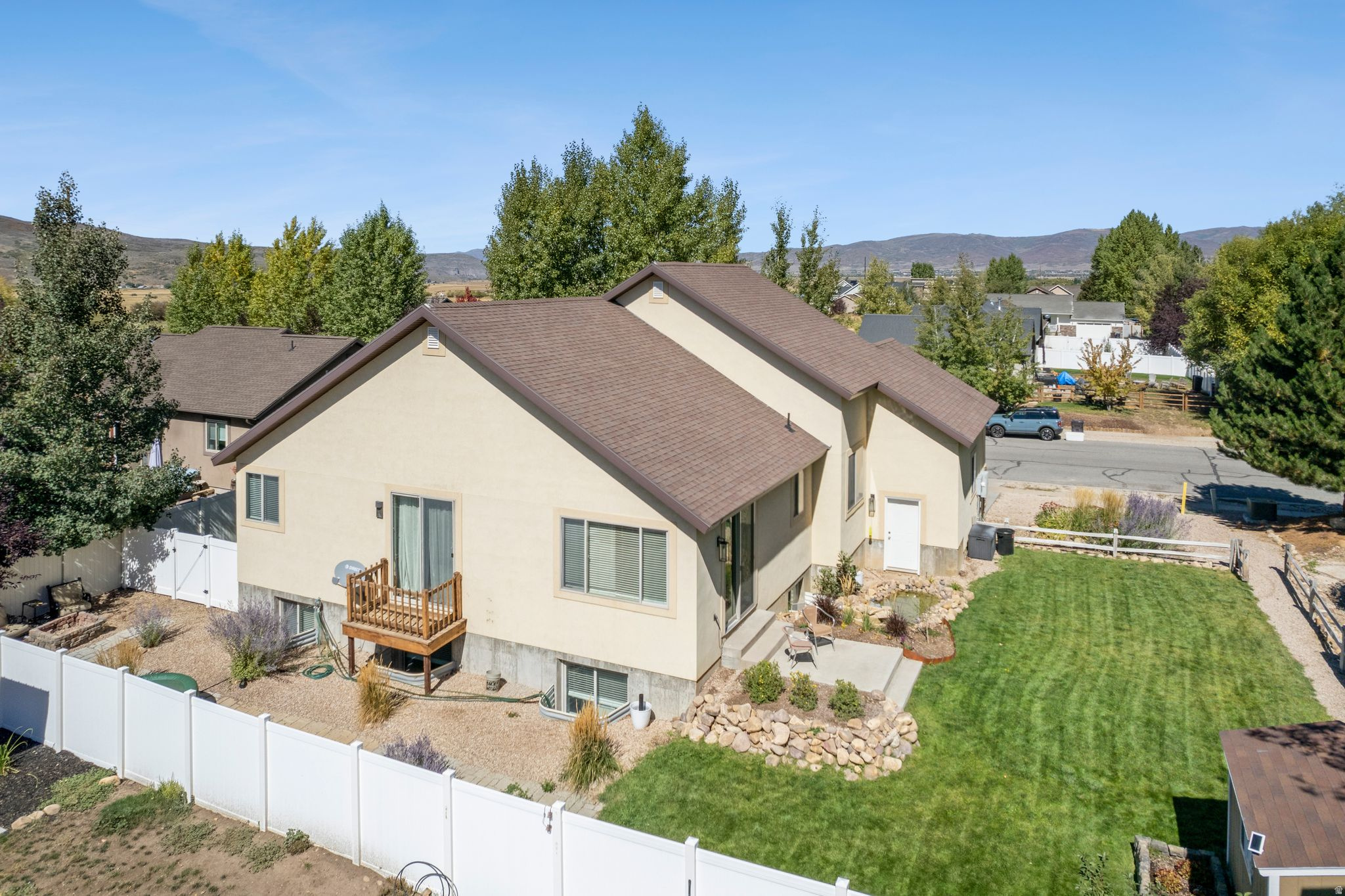 GRASSY CREEK - Residential