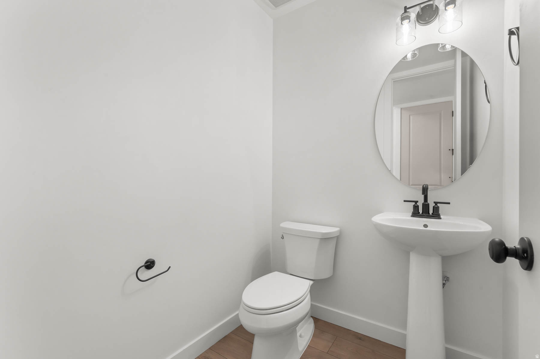 BROADVIEW SHORES 821 - Residential