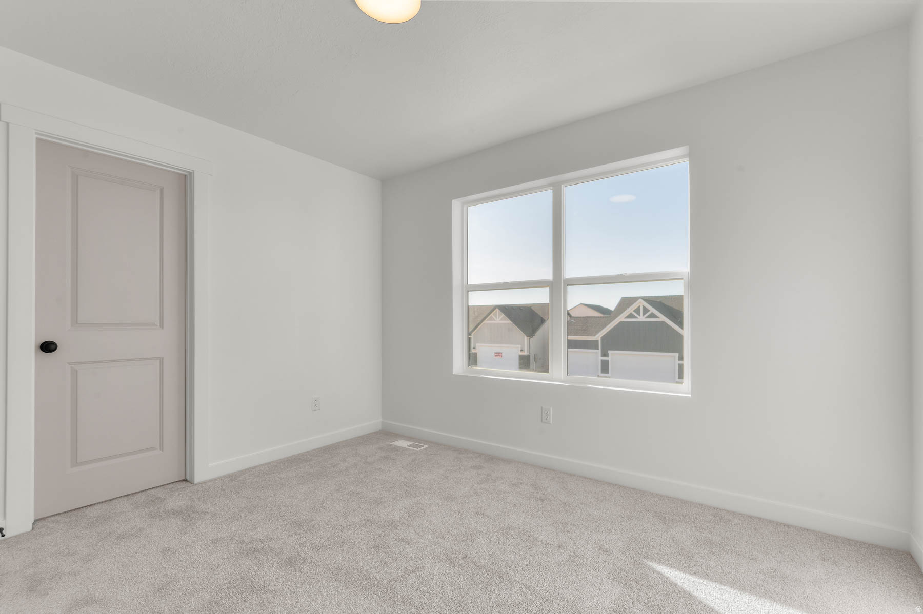 BROADVIEW SHORES 821 - Residential