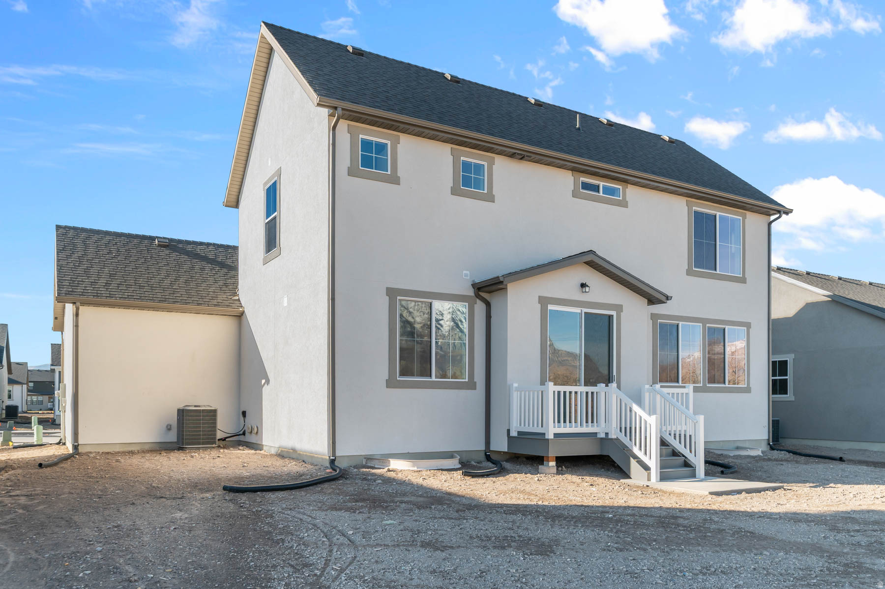 BROADVIEW SHORES 821 - Residential