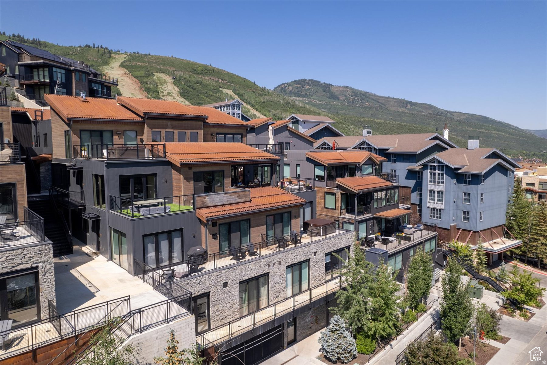 KINGS CROWN CONDOMINIUMS - Residential