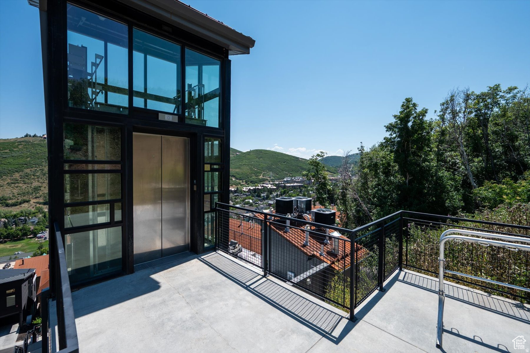 KINGS CROWN CONDOMINIUMS - Residential