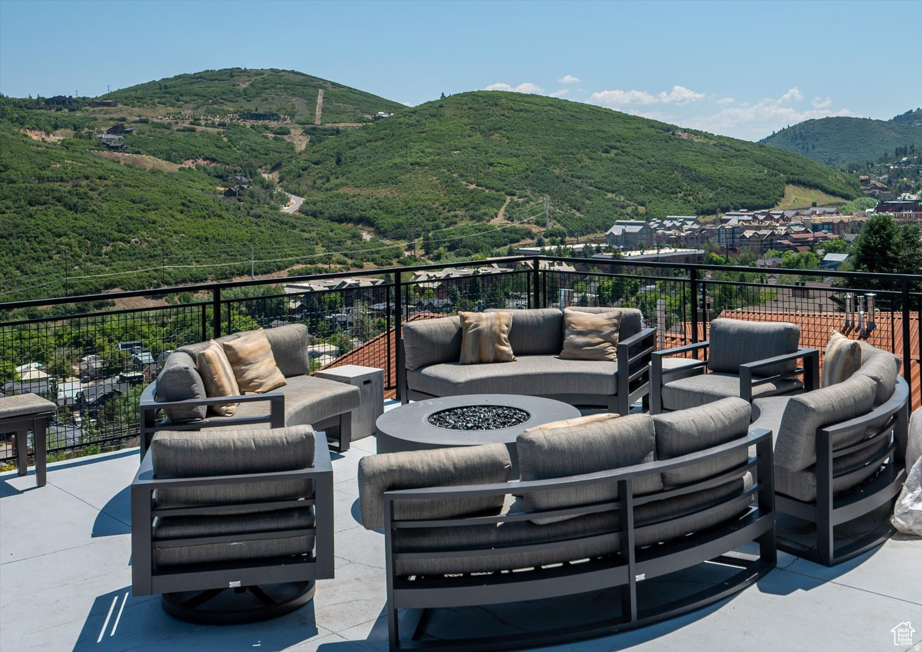 KINGS CROWN CONDOMINIUMS - Residential