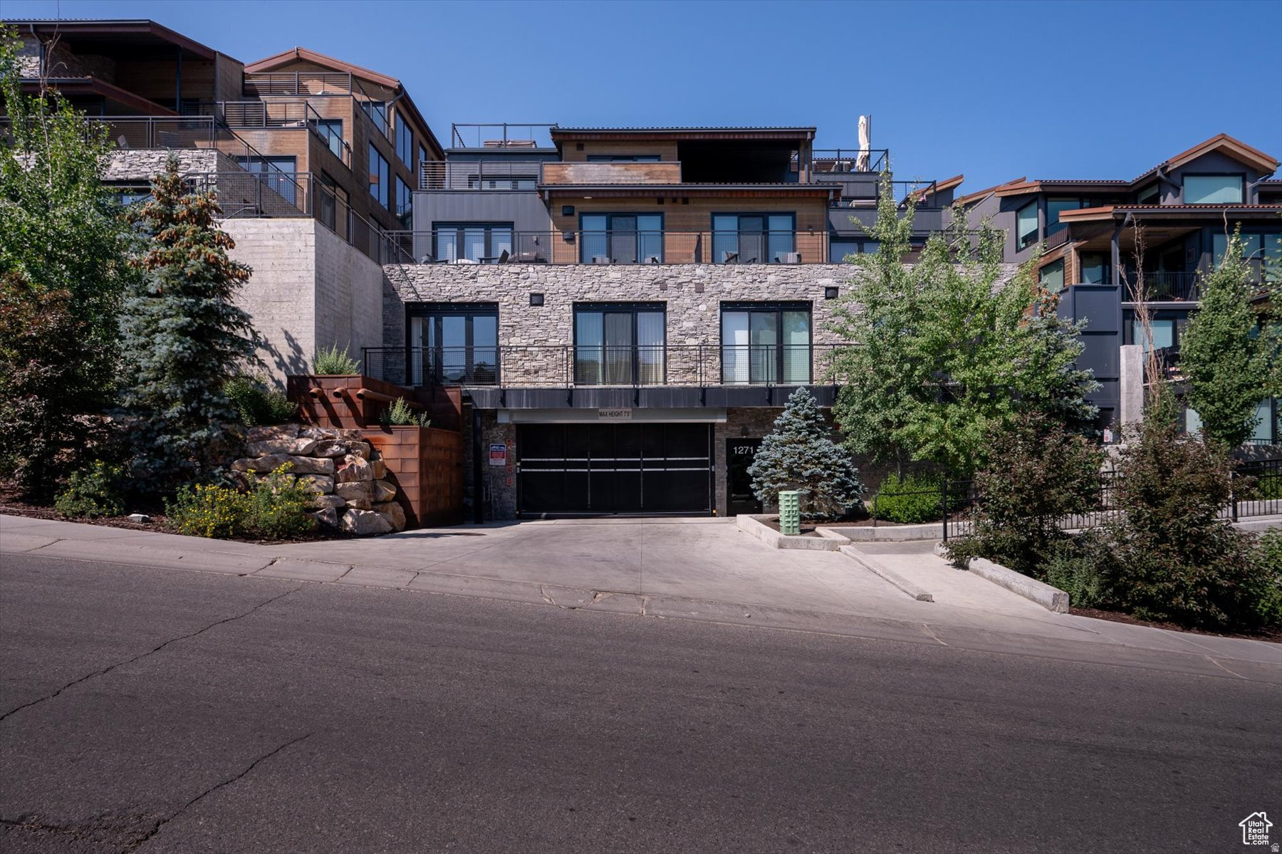 KINGS CROWN CONDOMINIUMS - Residential