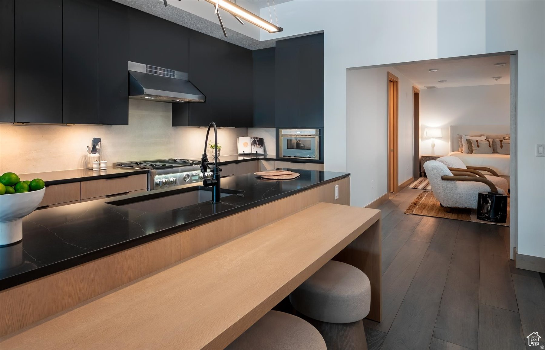 KINGS CROWN CONDOMINIUMS - Residential
