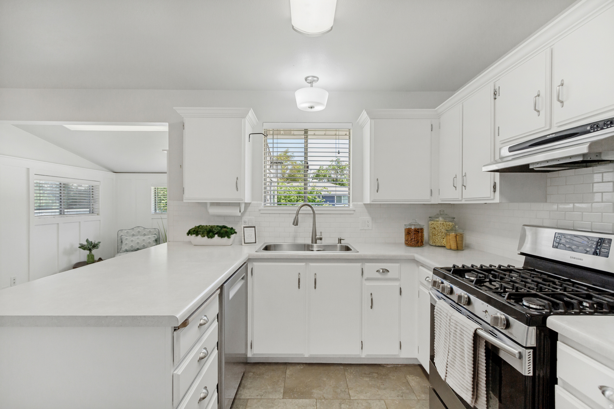 HERITAGE VILLAGE - Residential