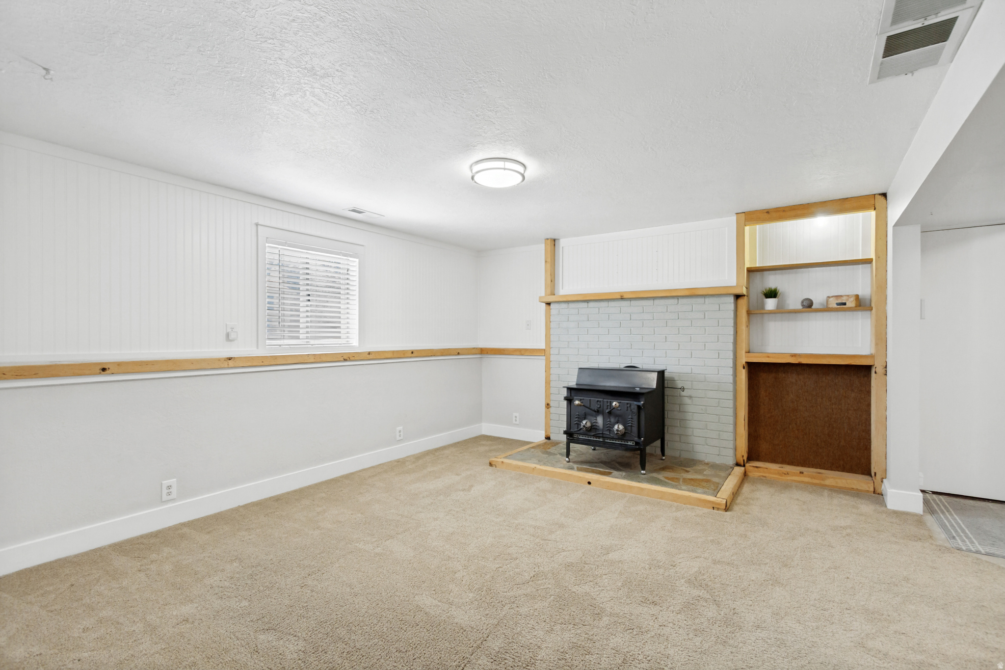 HERITAGE VILLAGE - Residential