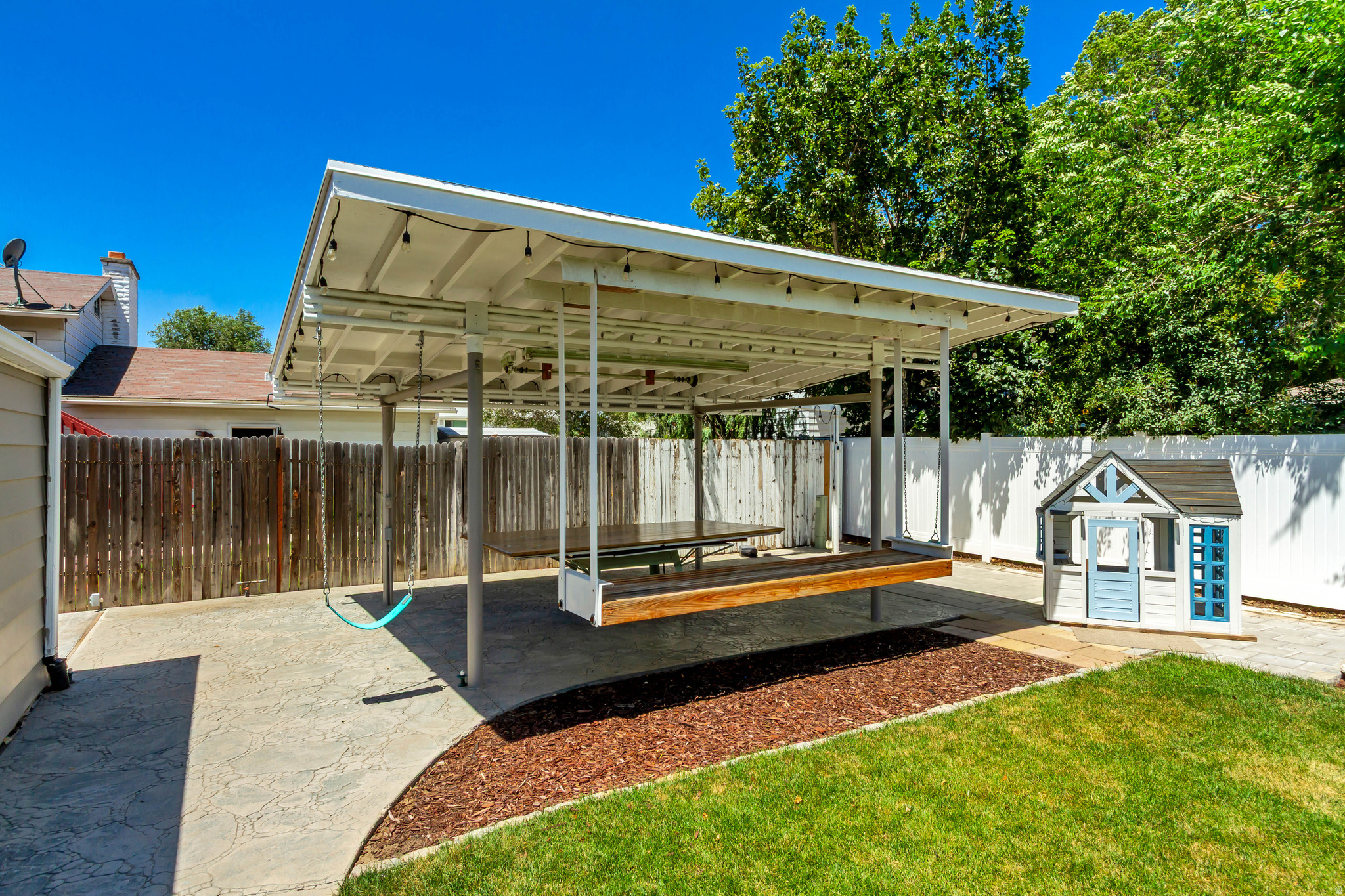 HERITAGE VILLAGE - Residential