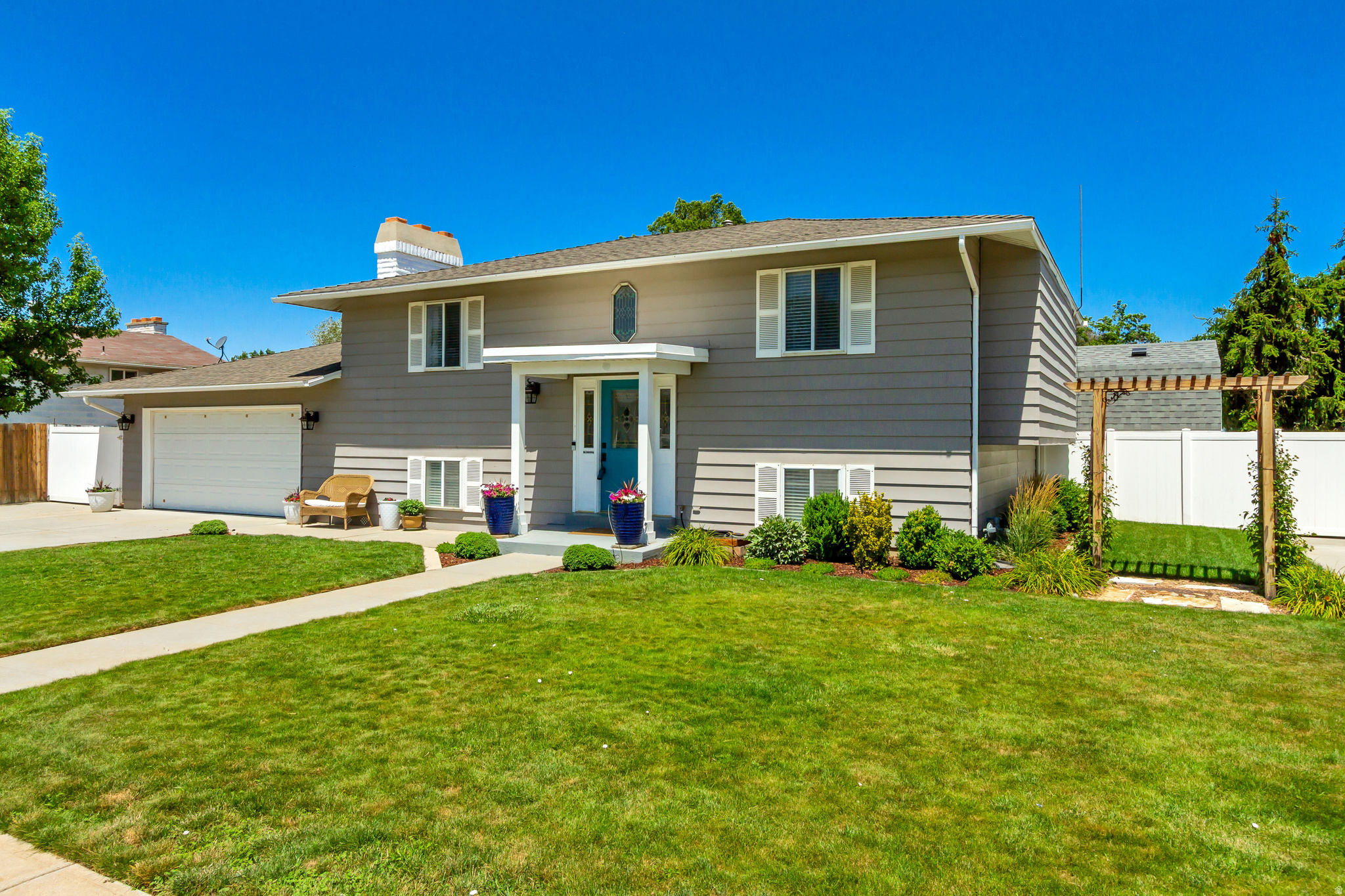 HERITAGE VILLAGE - Residential