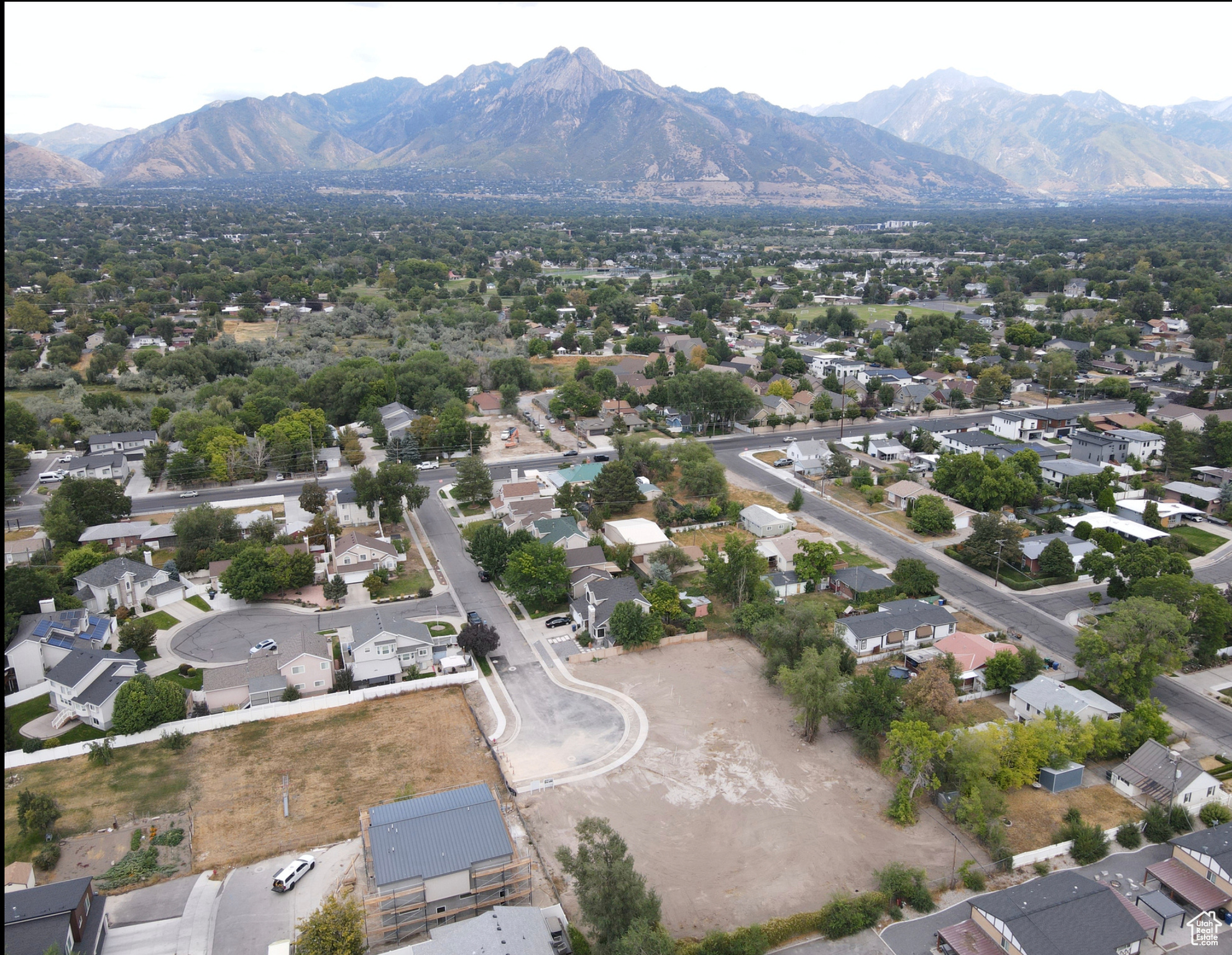 MILLCREEK COTTAGES LOT 1 - Residential