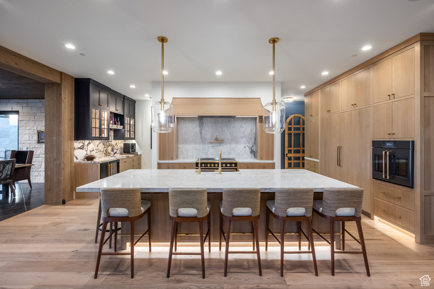 RED LEDGES - Residential