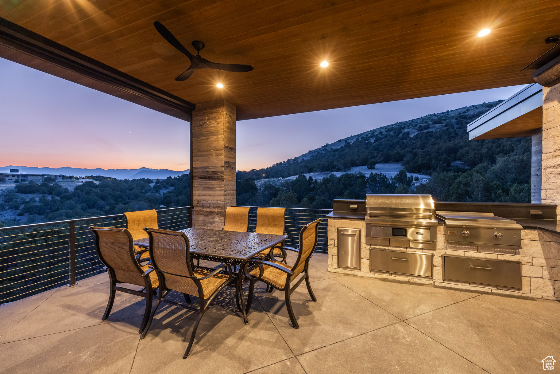 RED LEDGES - Residential
