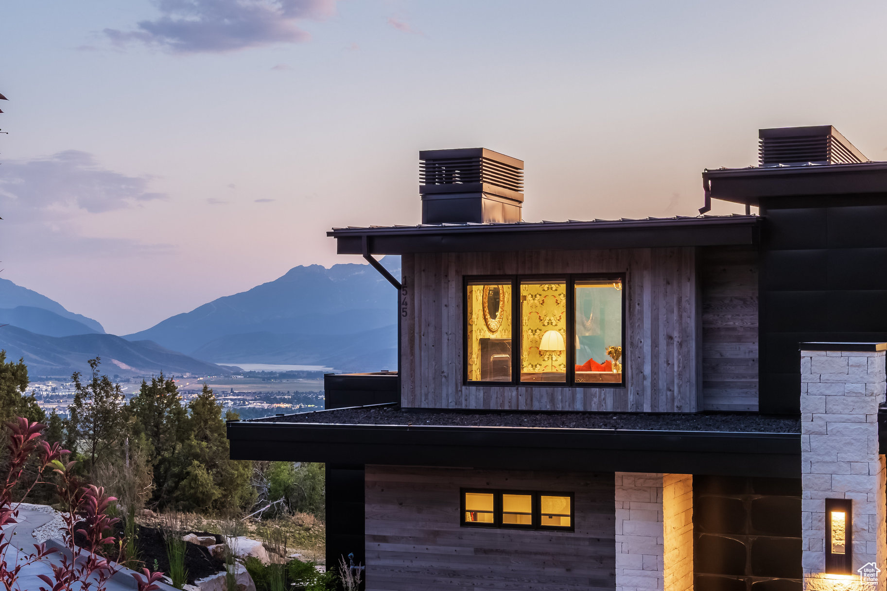 RED LEDGES - Residential